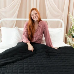 Kyte Baby Adult Quilted Blanket in 3.5 Midnight