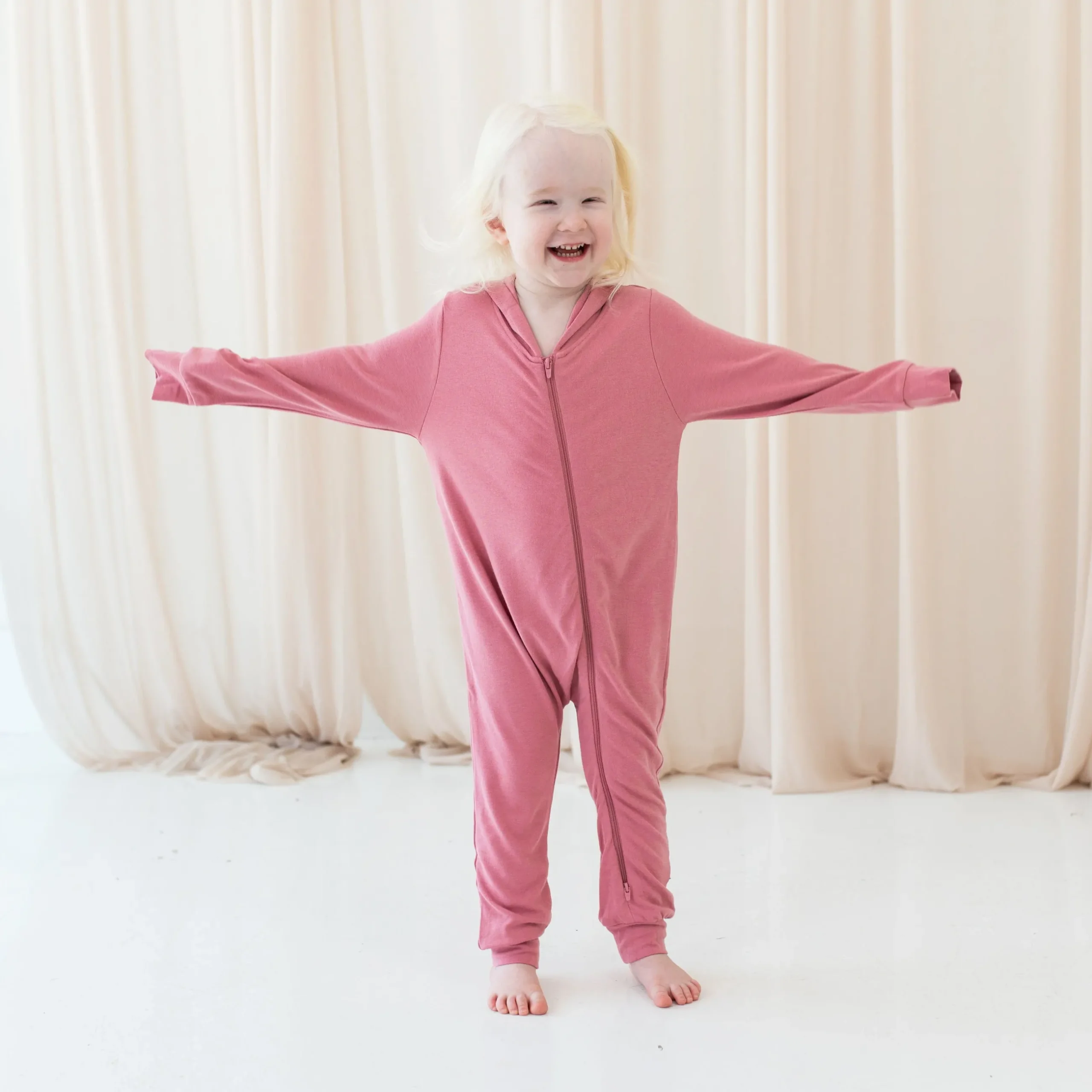 Online Kyte Baby Bamboo Jersey Hooded Zippered Romper in Apple Blossom