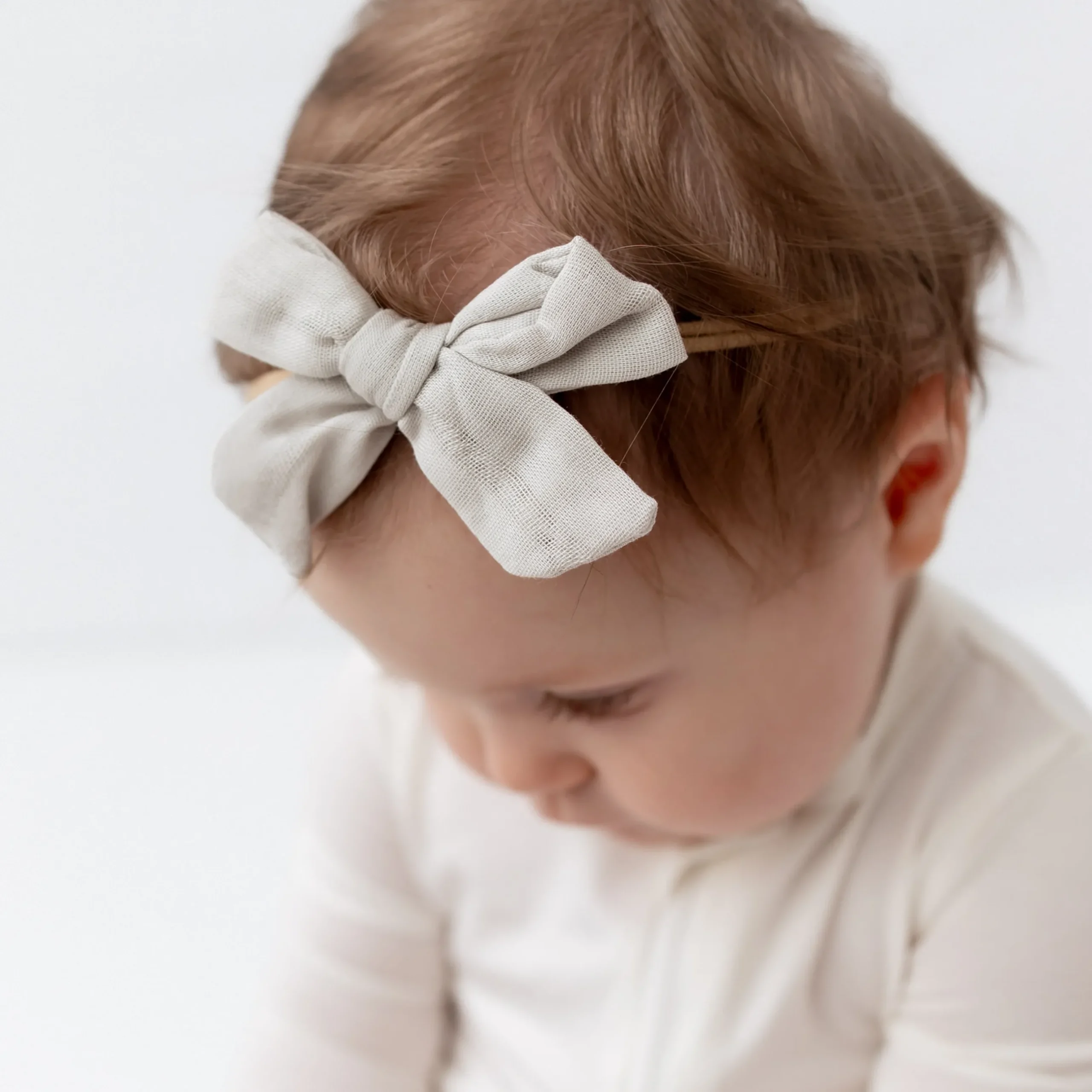 Discount Kyte Baby Bamboo Muslin Medium Bow in Oat