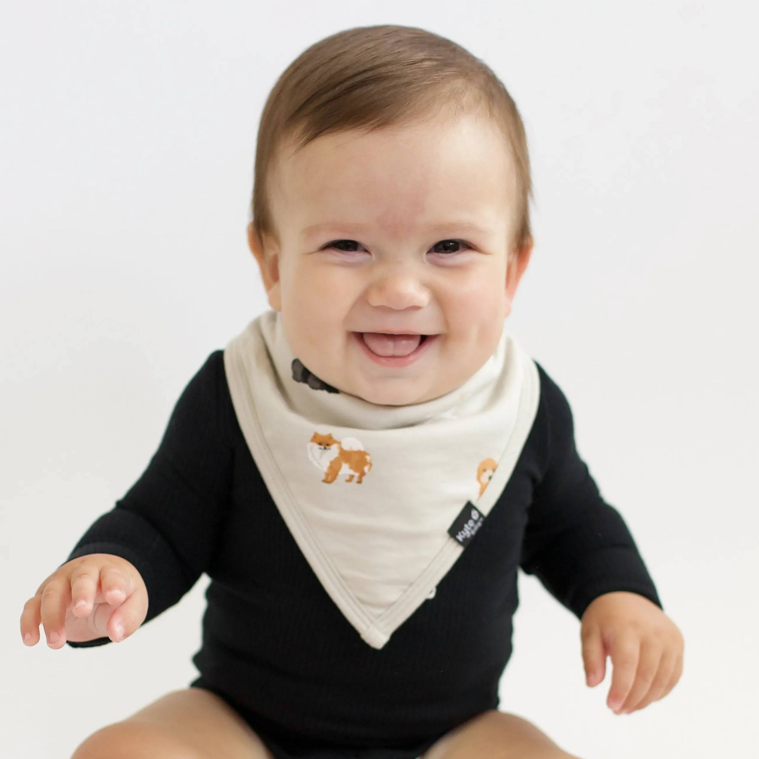 Outlet Kyte Baby Bib in Fluffy Dog