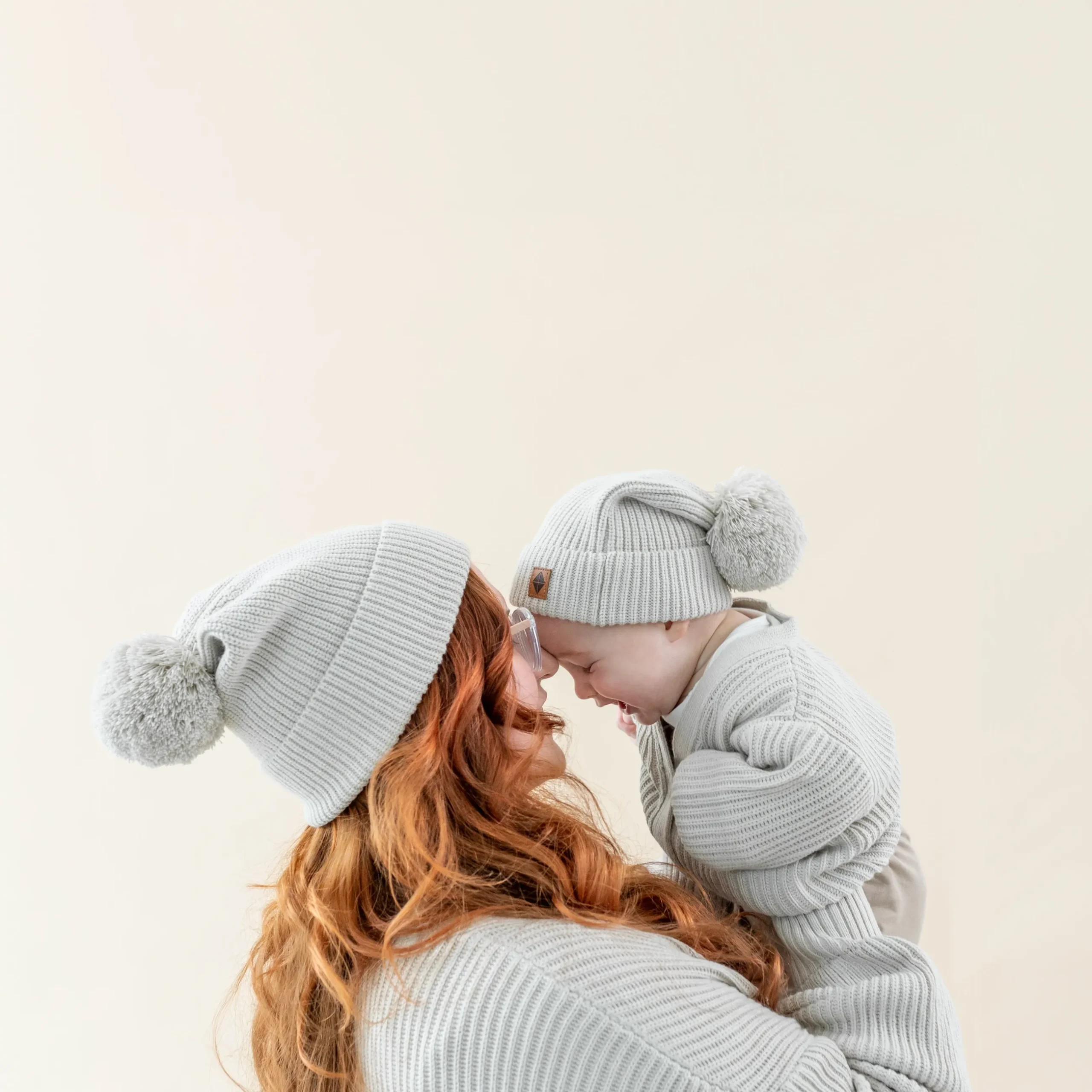 New Kyte Baby Chunky Knit Pom Beanie in Oat