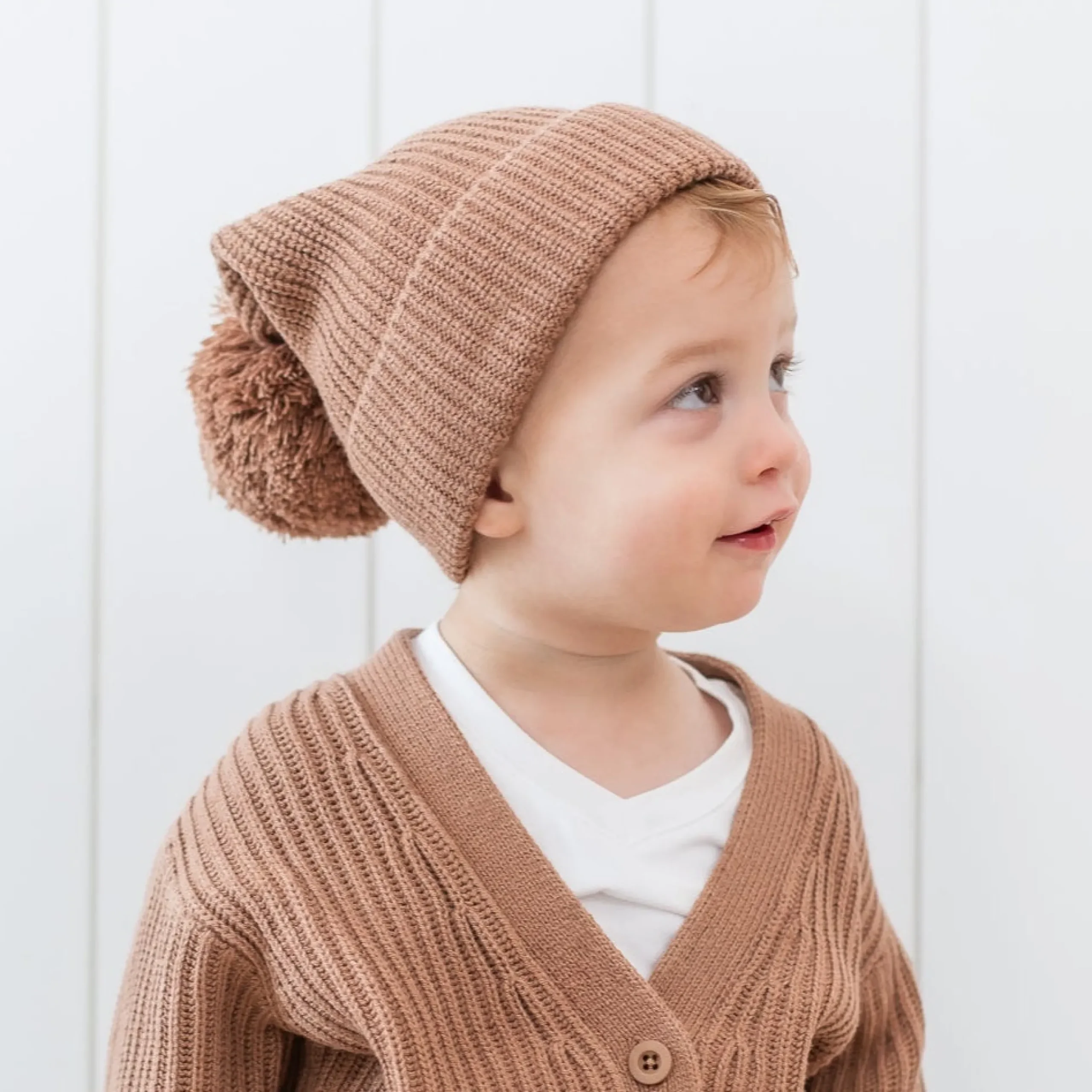 Discount Kyte Baby Chunky Knit Pom Beanie in Latte