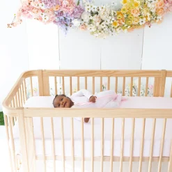 Discount Kyte Baby Crib Sheet in Sakura