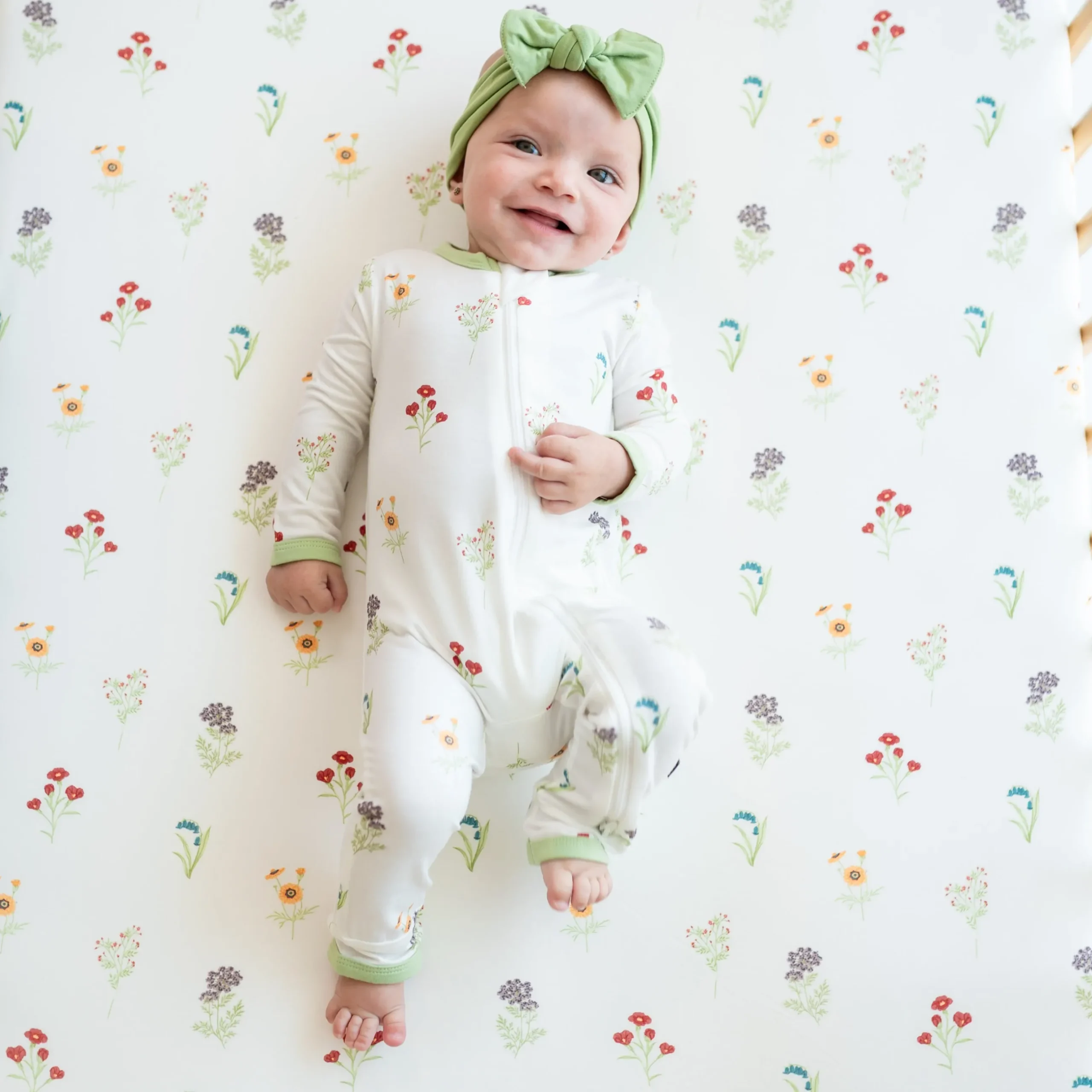 Clearance Kyte Baby Crib Sheet in Wildflower