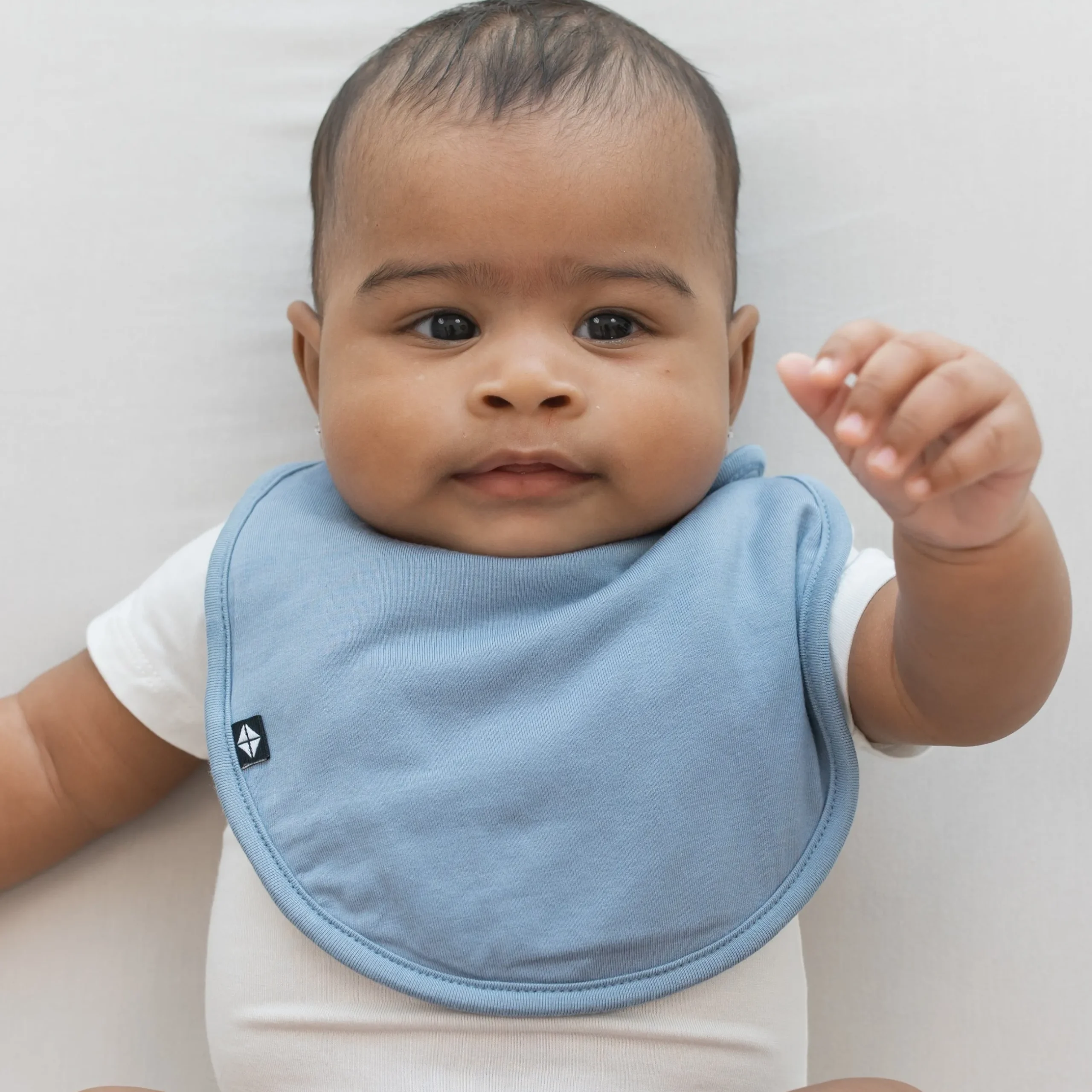 Kyte Baby Cushy Bib in Slate