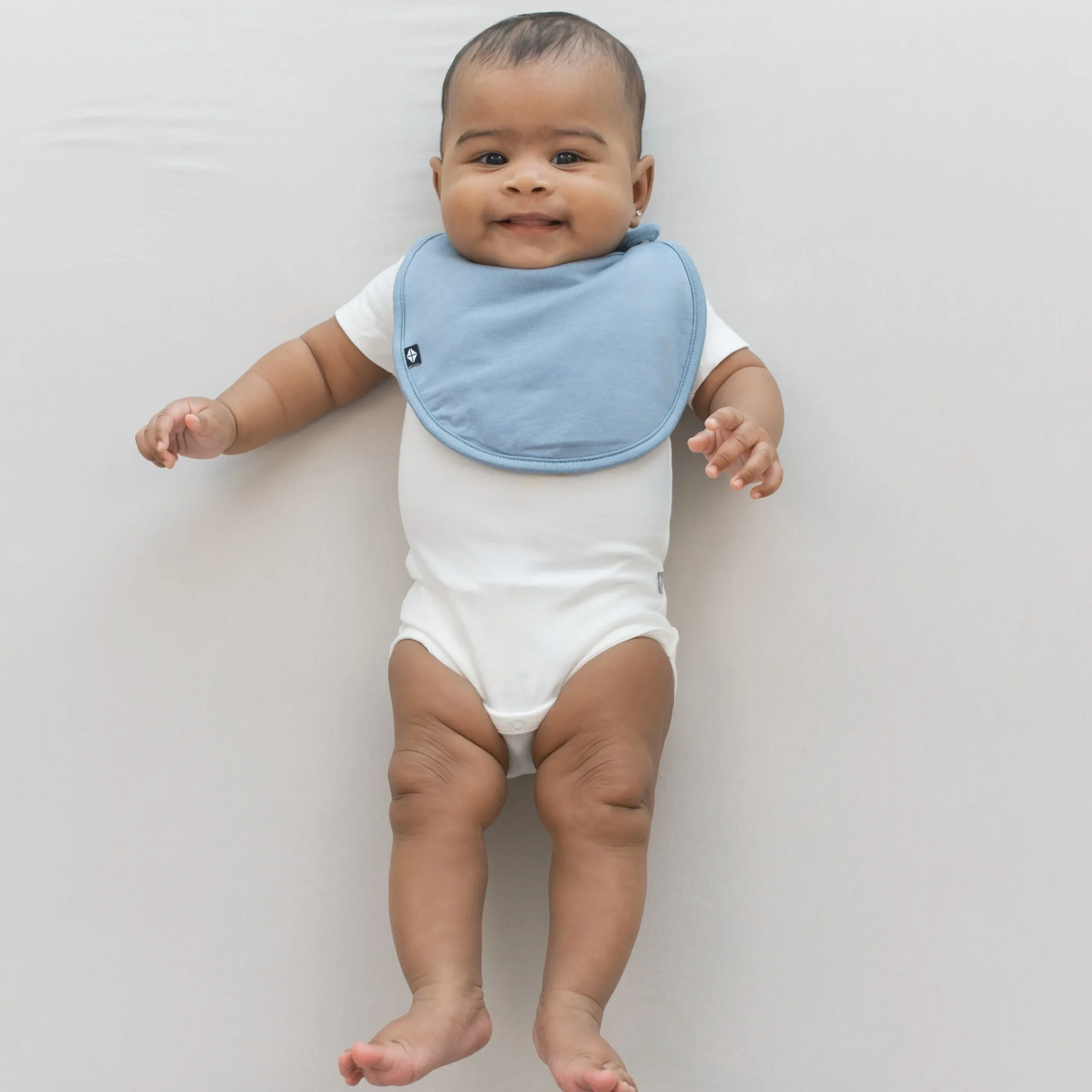 Kyte Baby Cushy Bib in Slate