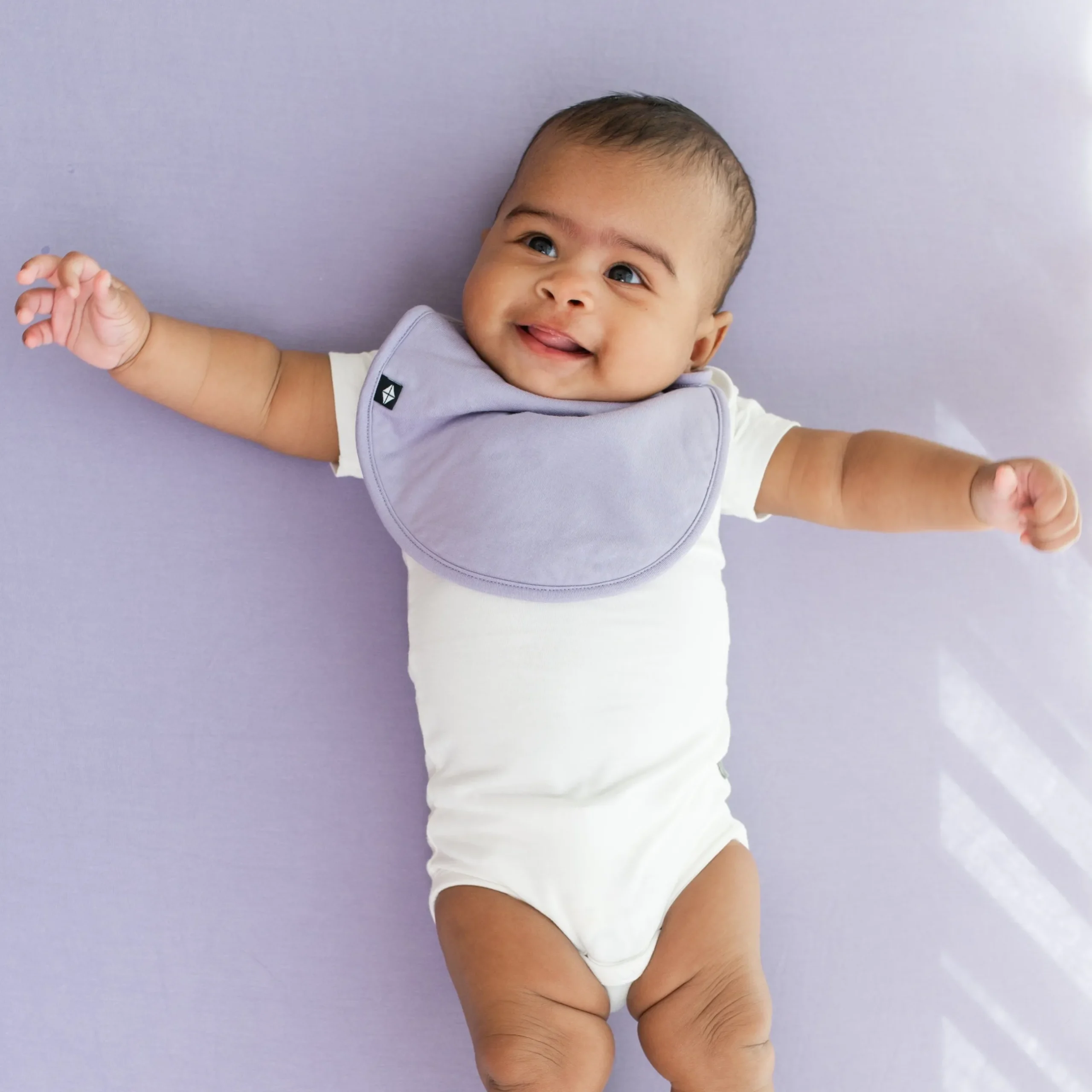 Hot Kyte Baby Cushy Bib in Taro