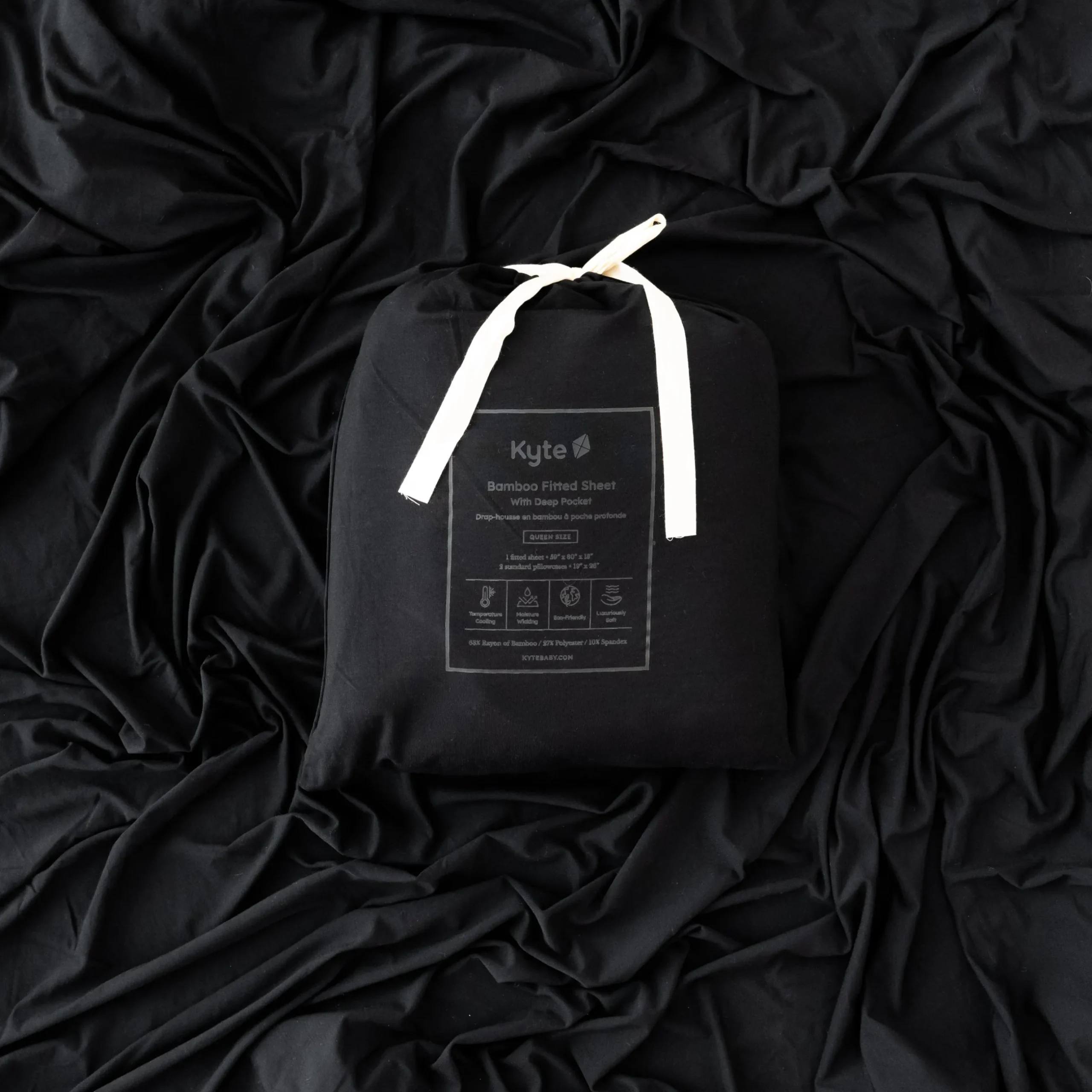 Kyte Baby Fitted Sheet with Pillowcases in Midnight