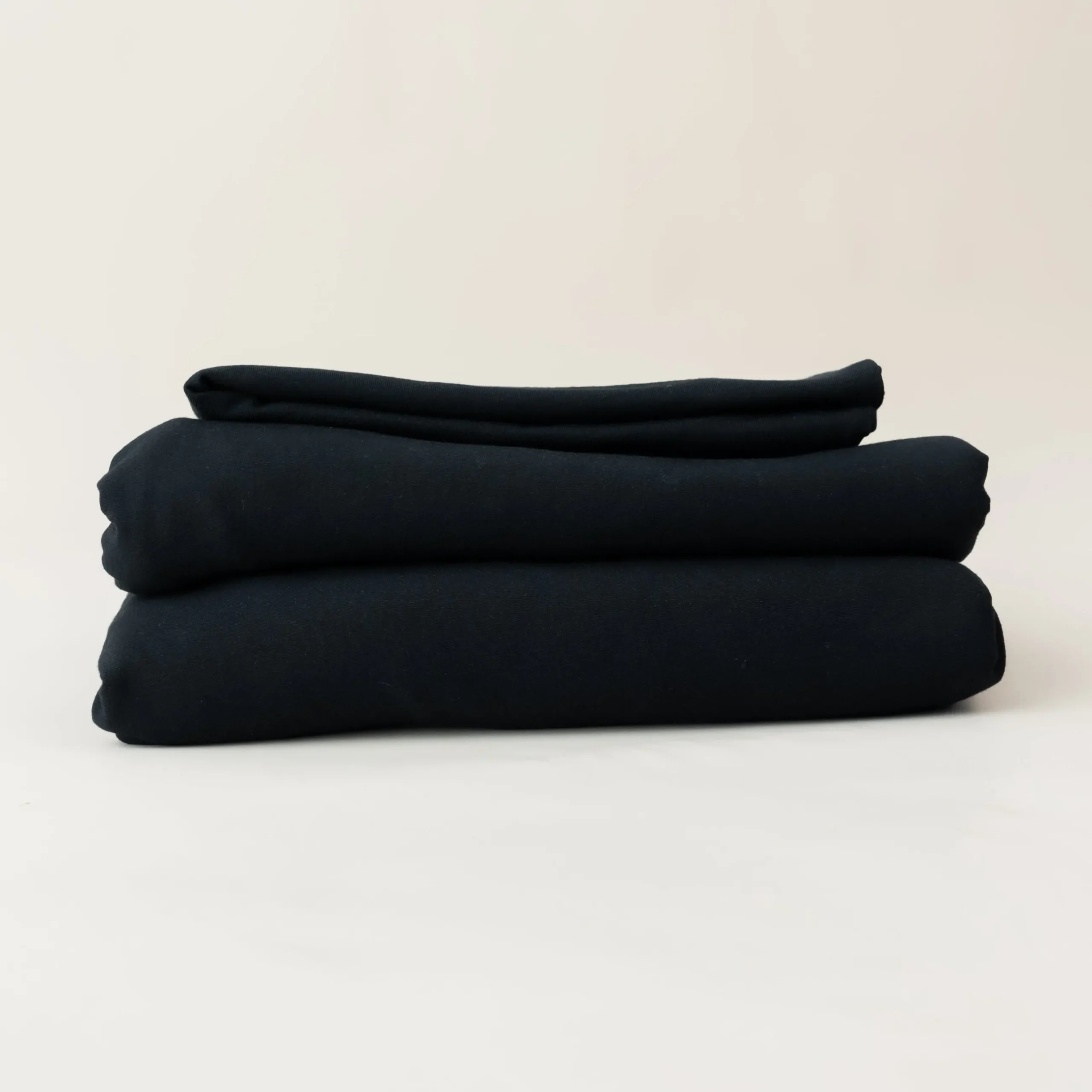Kyte Baby Fitted Sheet with Pillowcases in Midnight