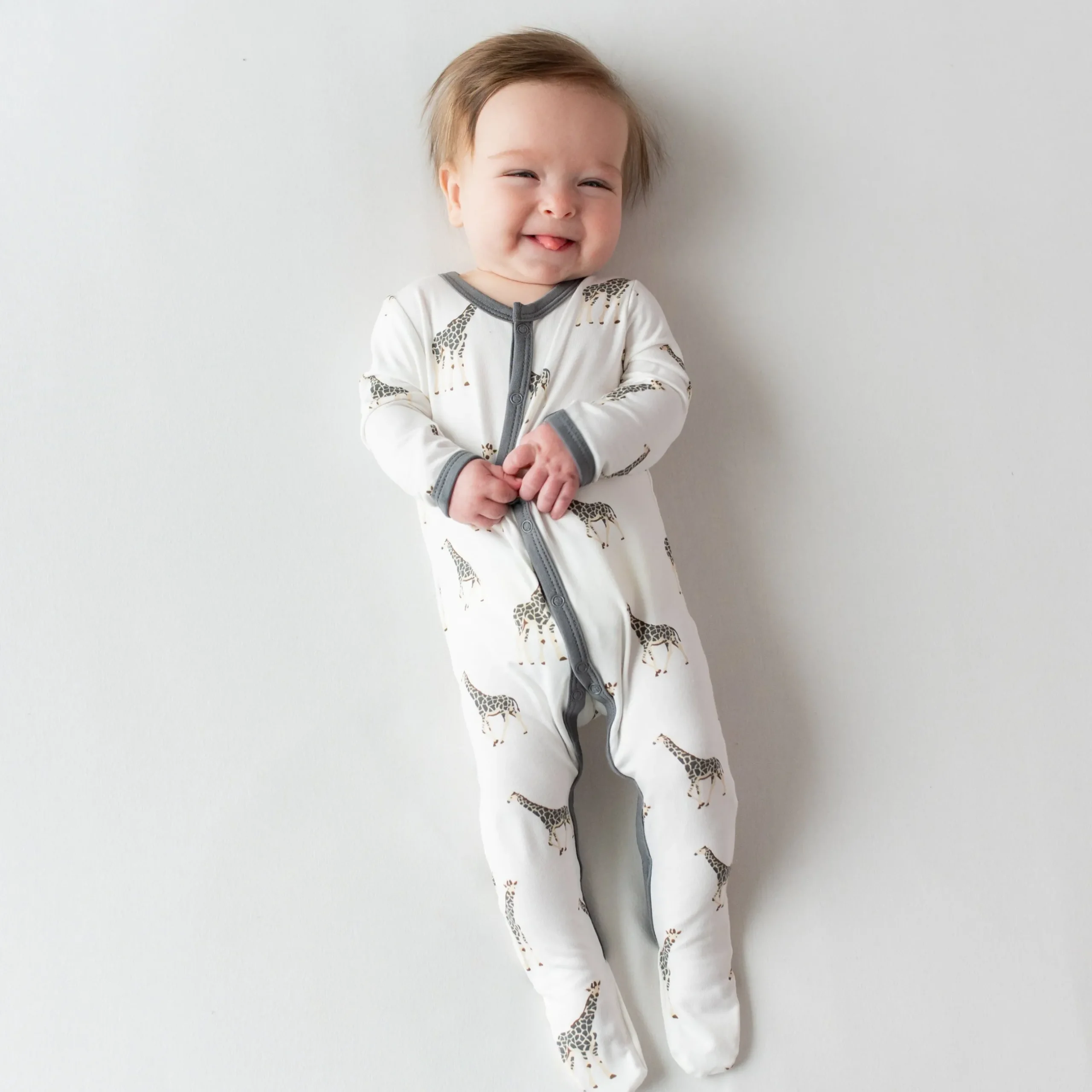 Online Kyte Baby Footie in Giraffe