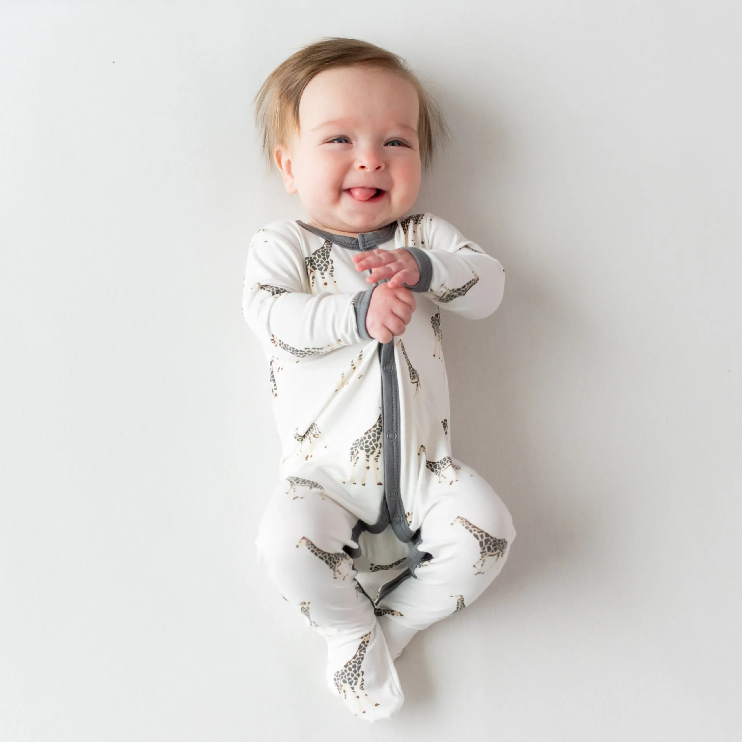 Online Kyte Baby Footie in Giraffe