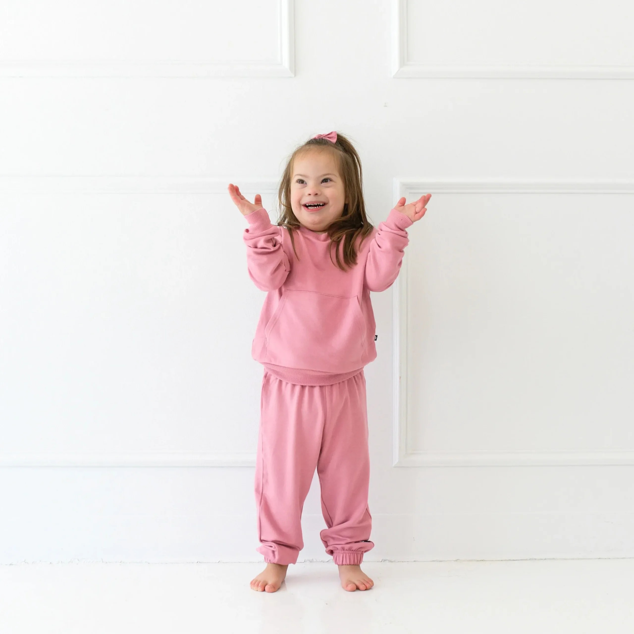 New Kyte Baby French Terry Jogger Set in Apple Blossom