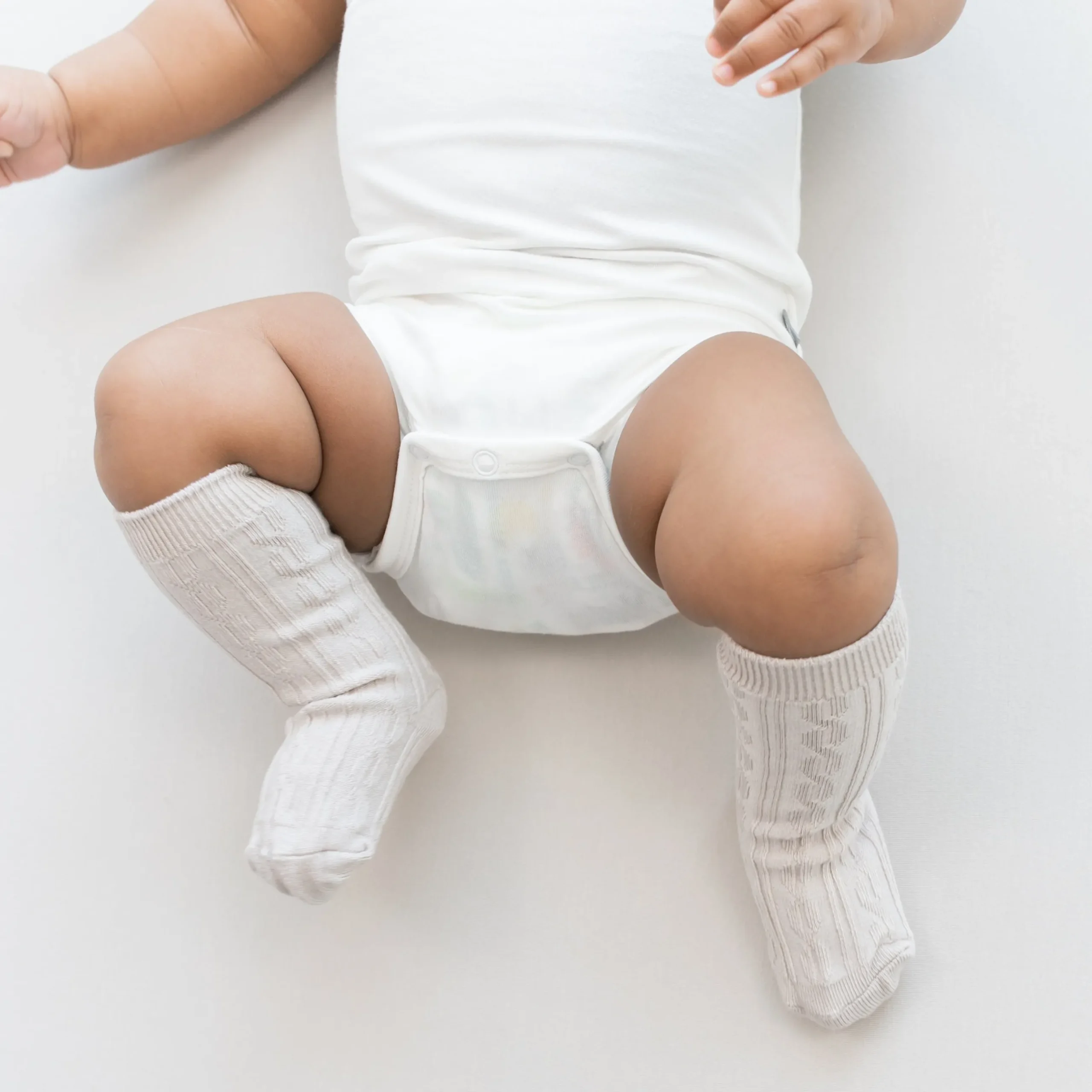 Discount Kyte Baby Knee High Socks in Oat