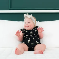 Hot Kyte Baby Knotted Bow Headband in Oat