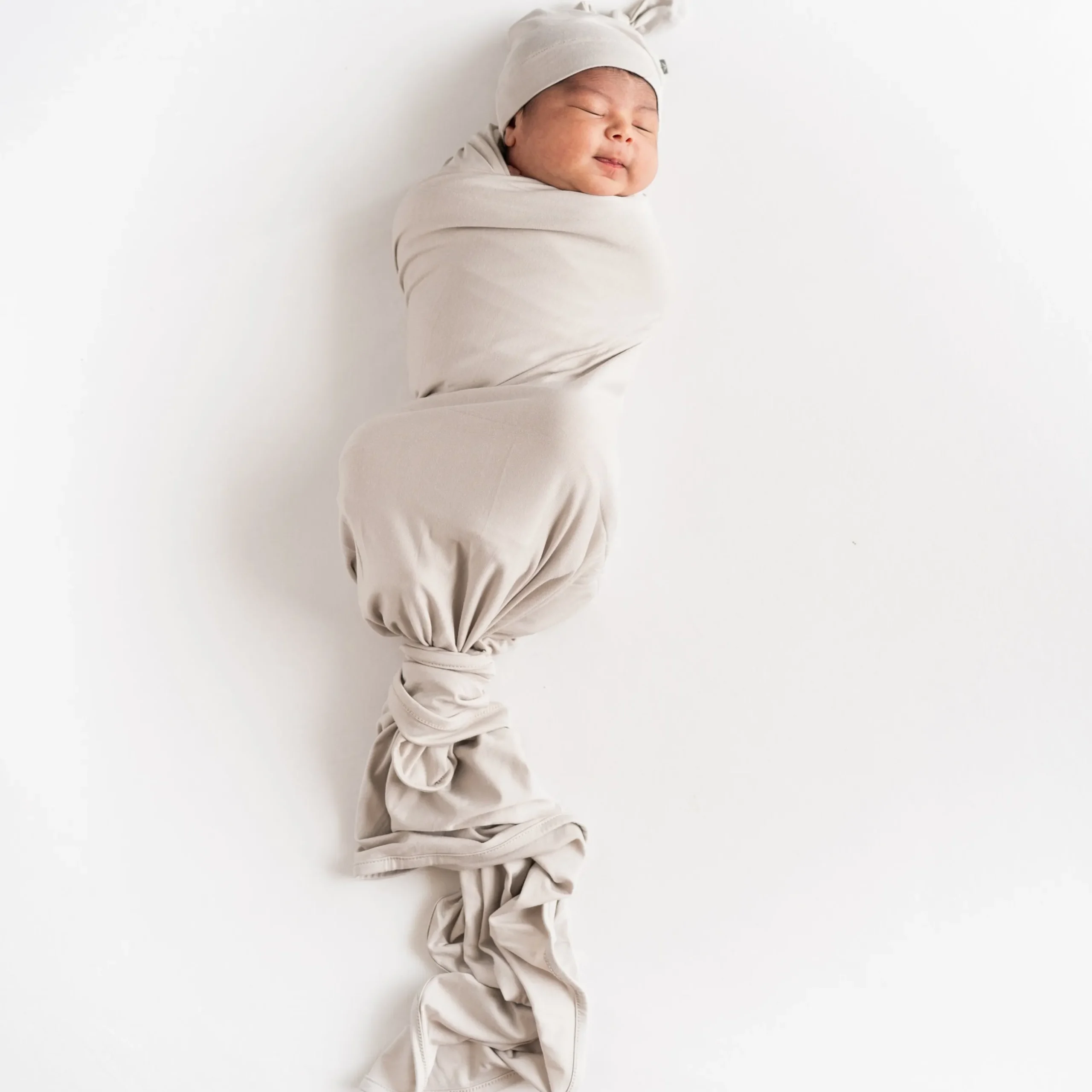 Best Kyte Baby Knotted Cap in Oat
