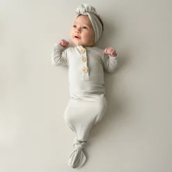 Sale Kyte Baby Knotted Gown with Bow Set in Oat