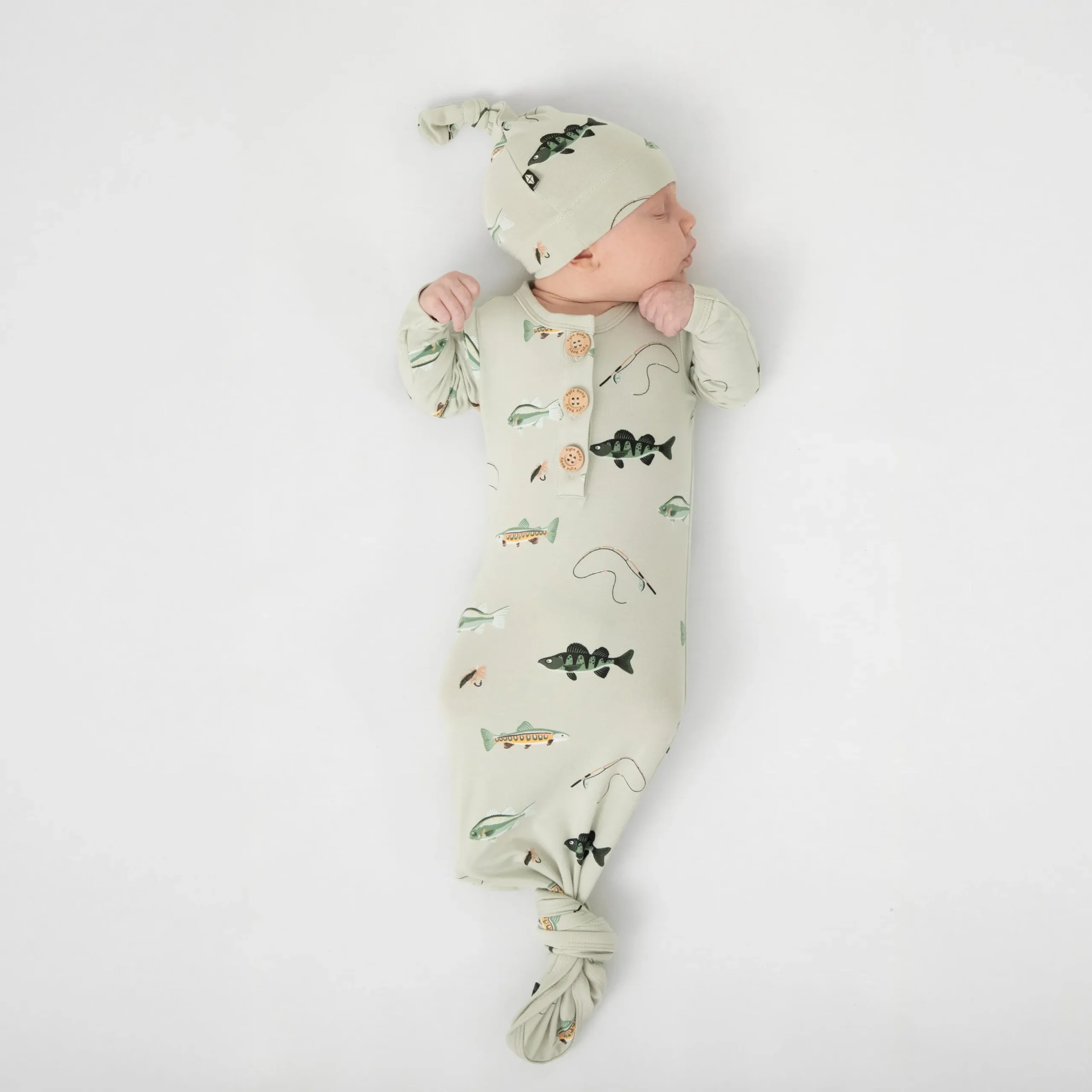 Sale Kyte Baby Knotted Gown with Hat Set in Fishing