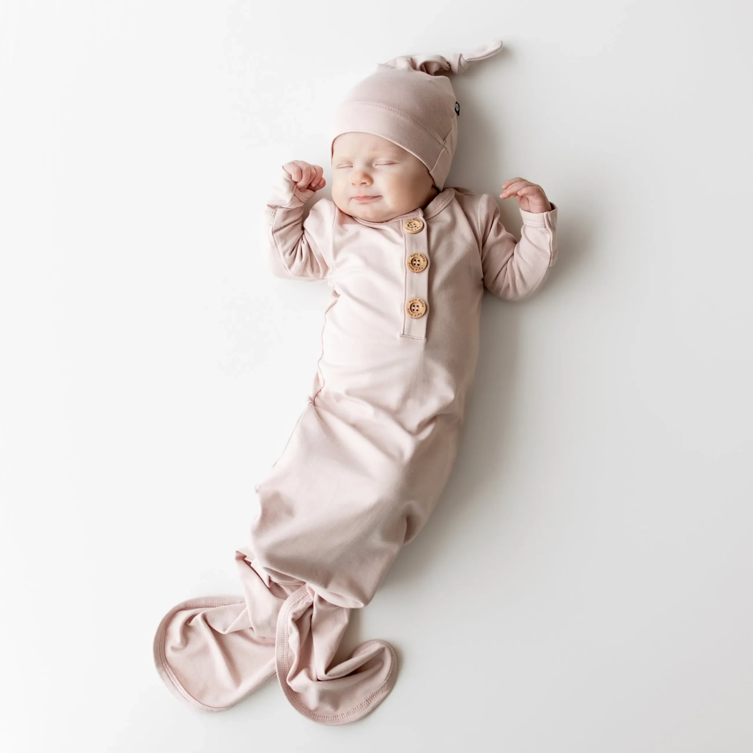 Online Kyte Baby Knotted Gown with Hat Set in Blush