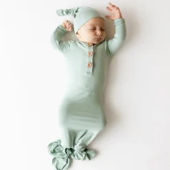 Best Kyte Baby Knotted Gown with Hat Set in Sage