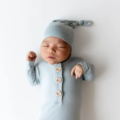 Clearance Kyte Baby Knotted Gown with Hat Set in Fog