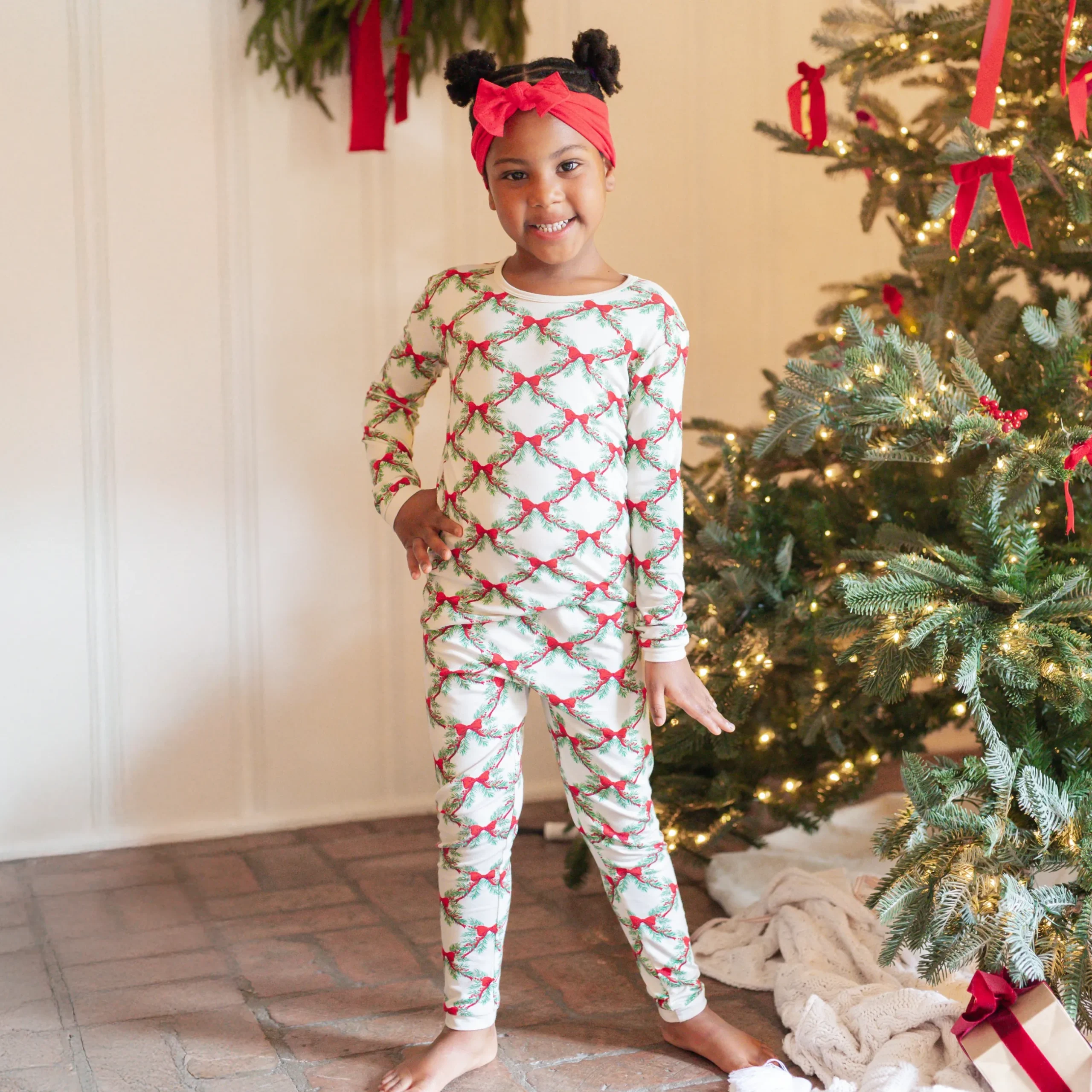 Discount Kyte Baby Long Sleeve Pajamas in Holiday Bow