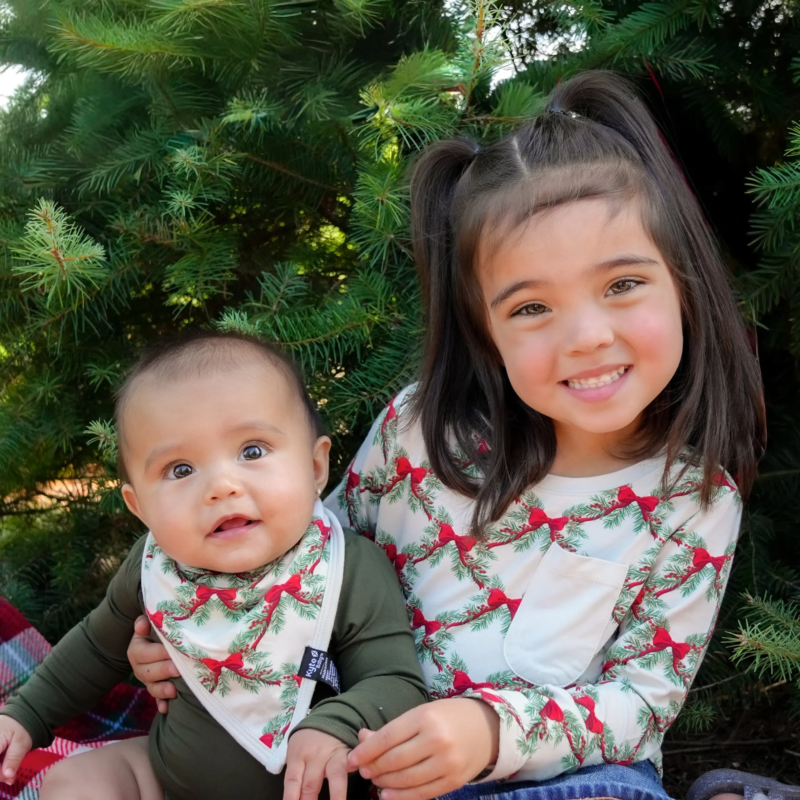 Best Kyte Baby Long Sleeve Toddler Crew Neck Tee in Holiday Bow