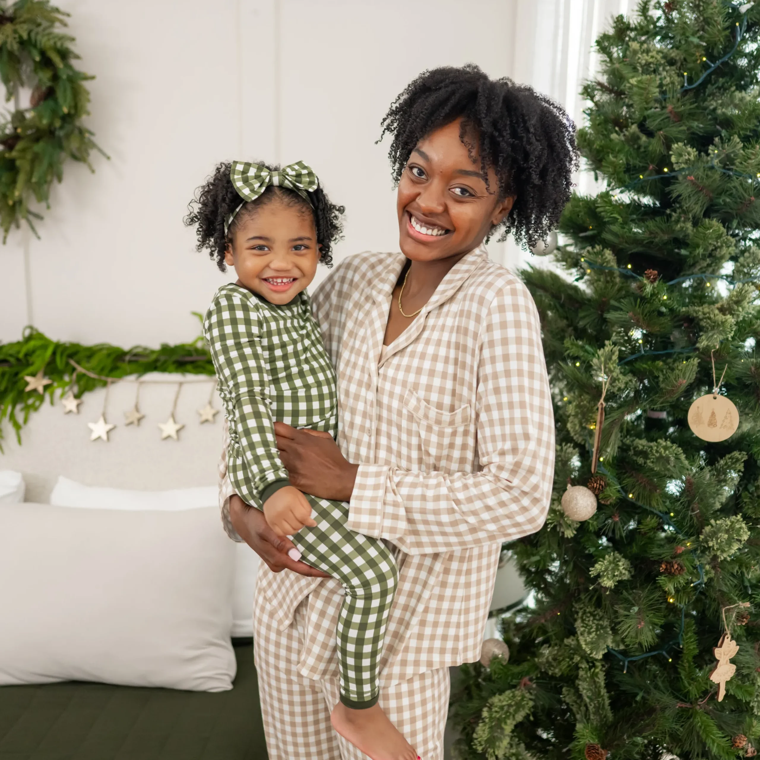 Kyte Baby Long-Sleeved Women's Pajama Set in Gingham Bisque