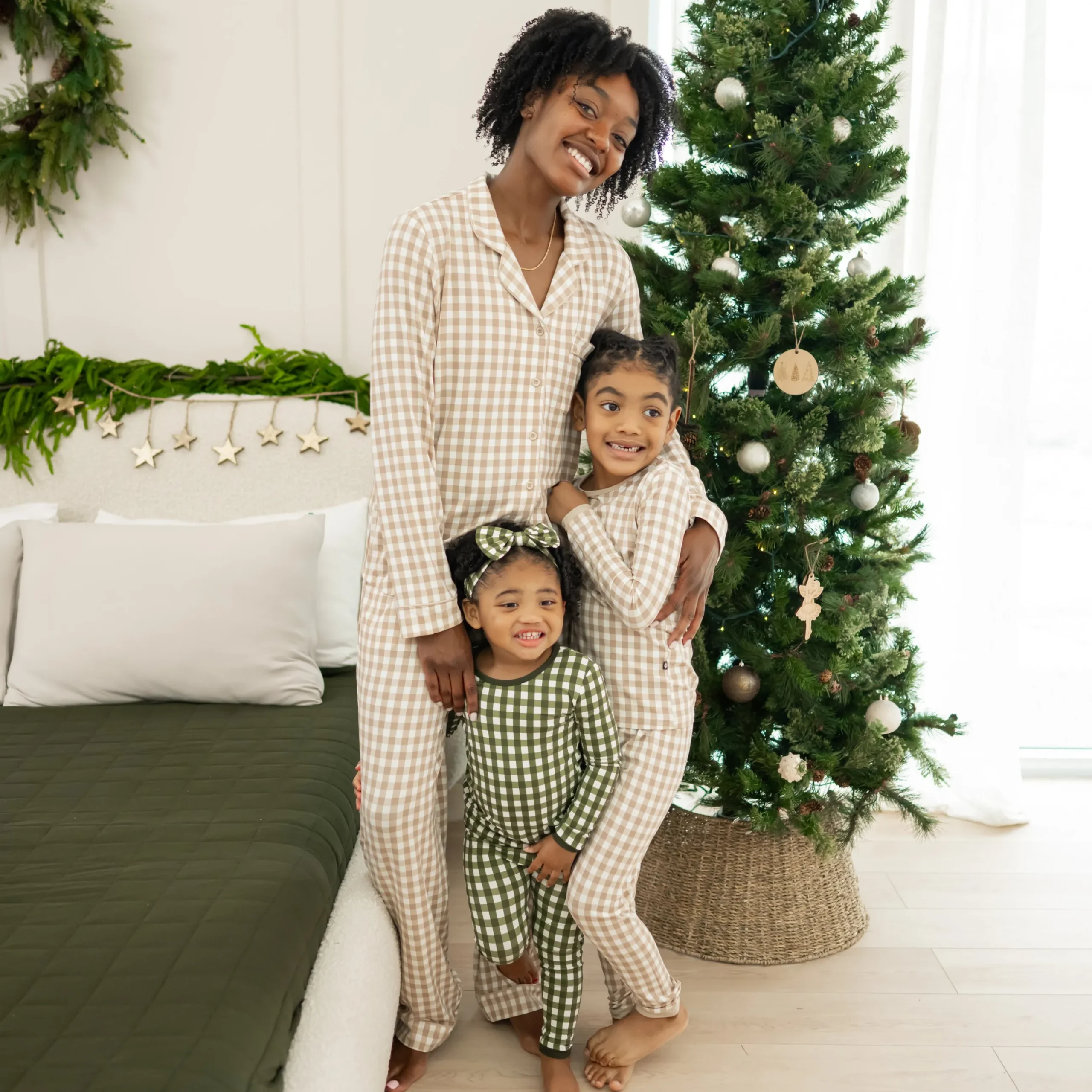 Kyte Baby Long-Sleeved Women's Pajama Set in Gingham Bisque