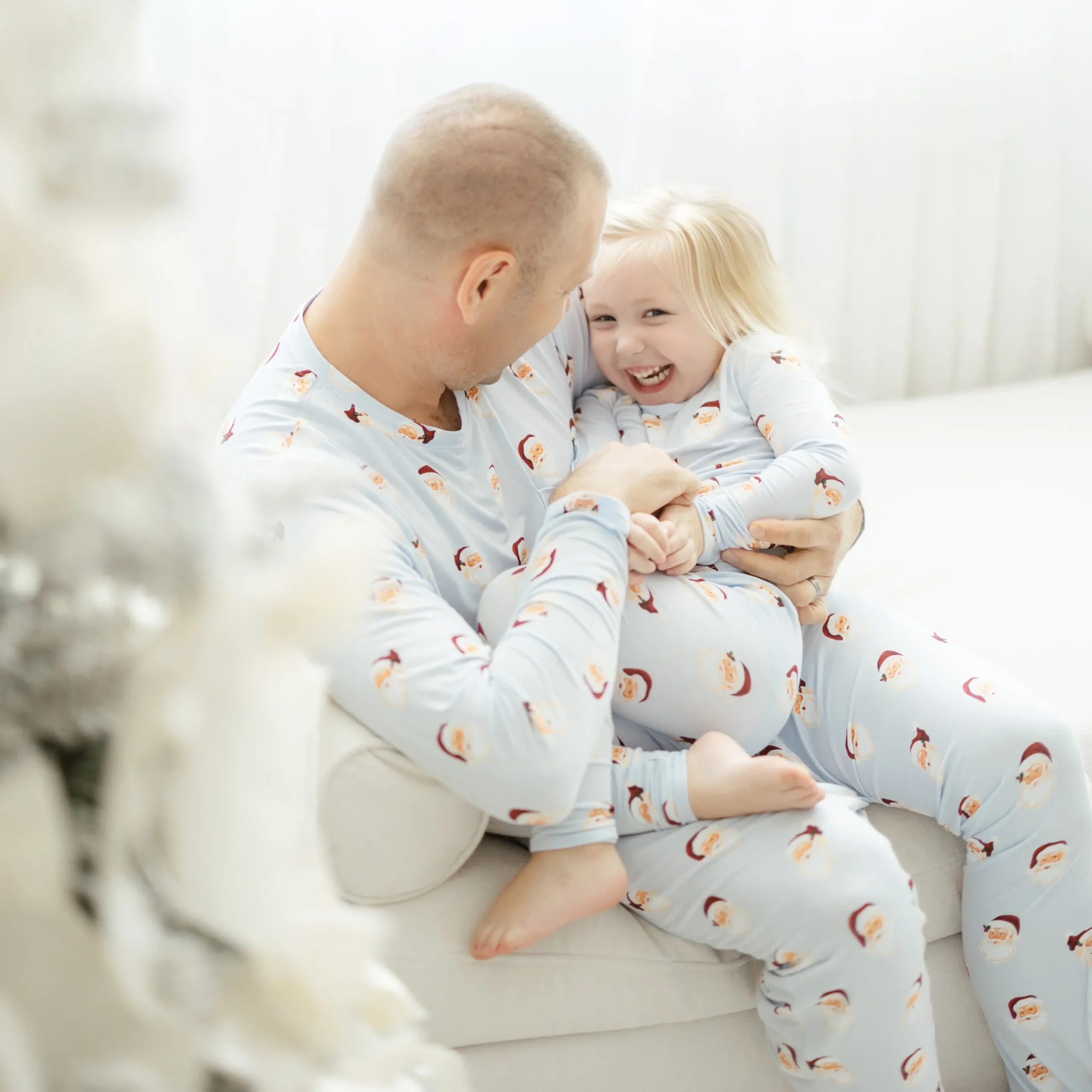Clearance Kyte Baby Men's Jogger Set in Vintage Santa