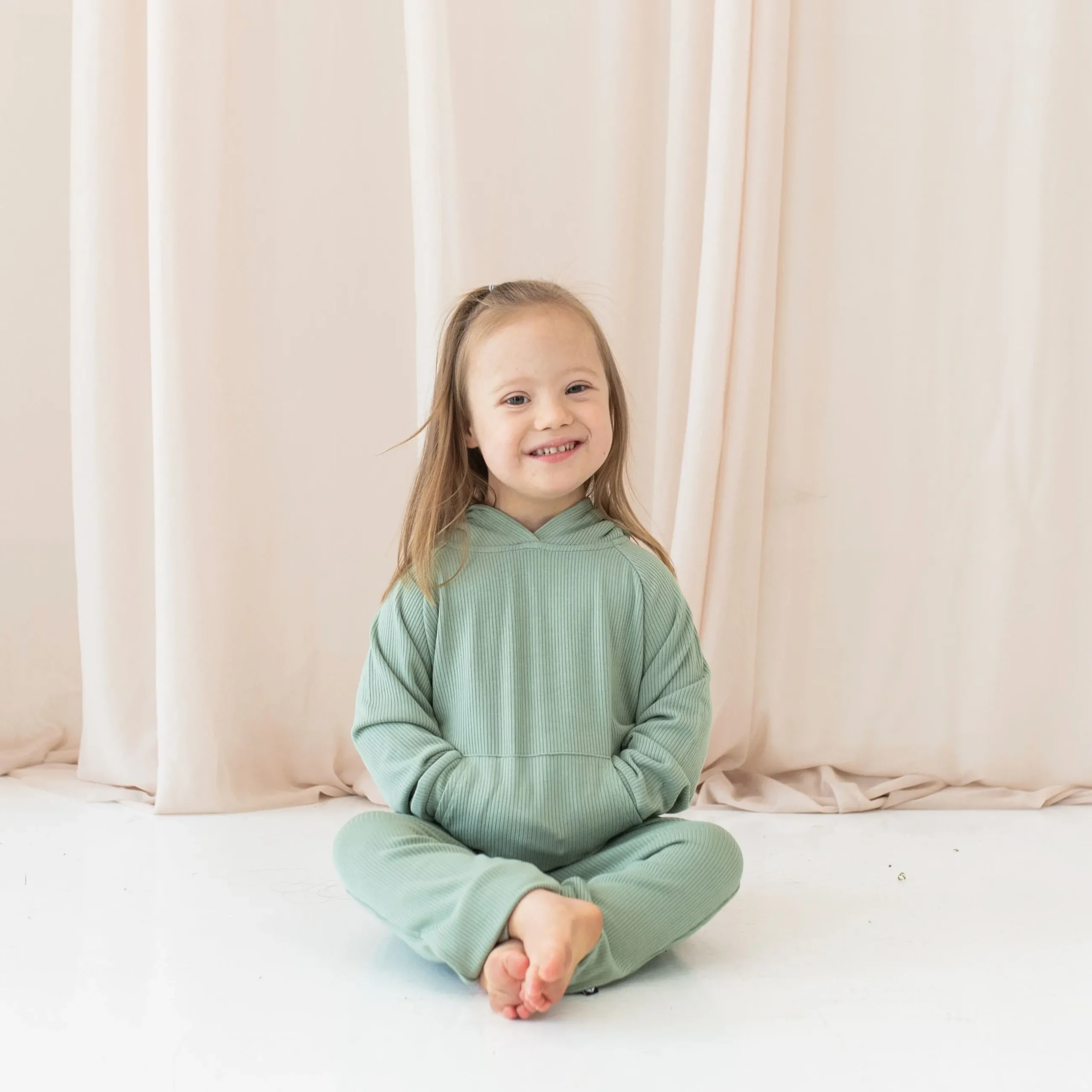 Kyte Baby Ribbed Hoodie in Thyme