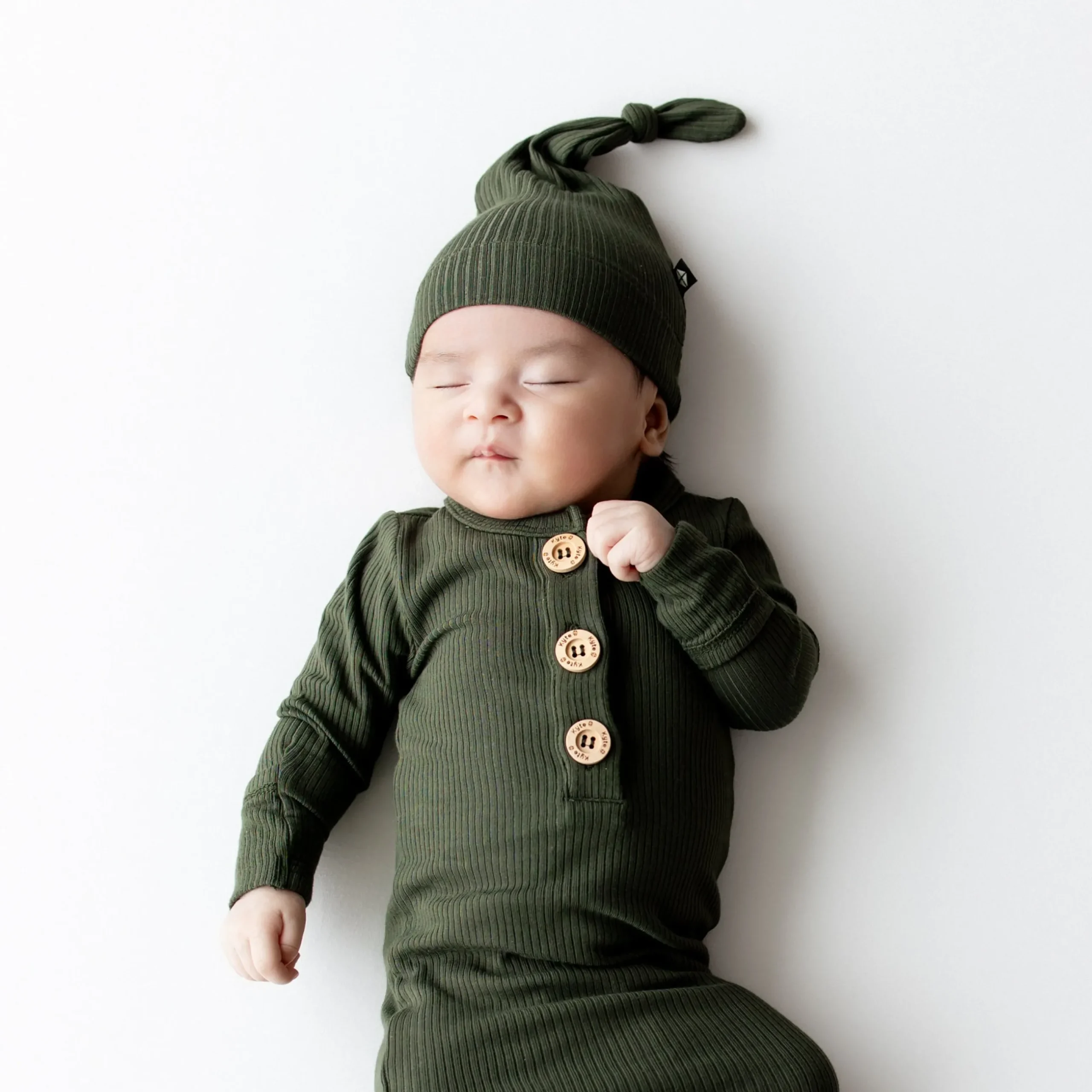 Clearance Kyte Baby Ribbed Knotted Gown with Hat Set in Fir