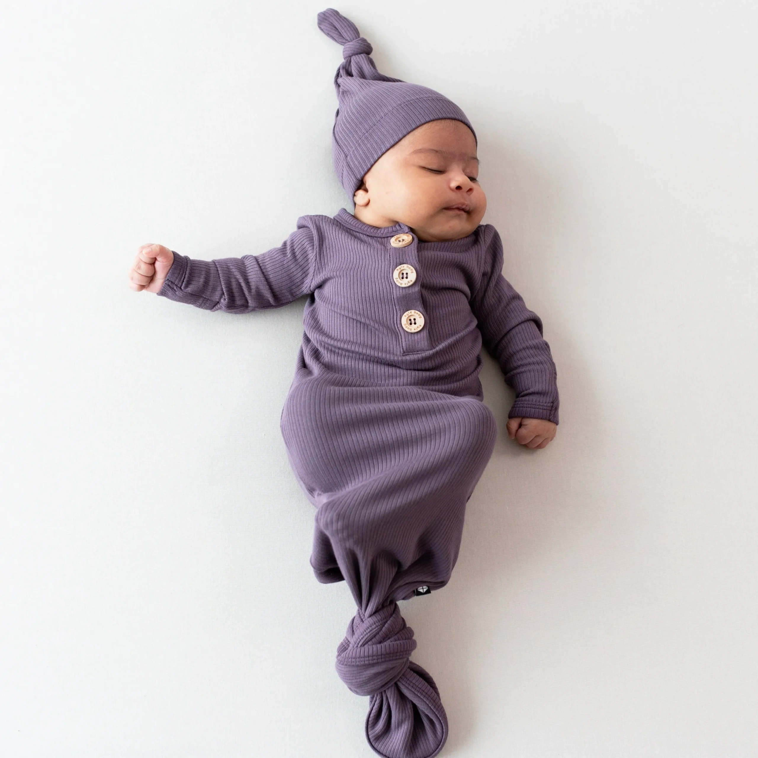 Discount Kyte Baby Ribbed Knotted Gown with Hat Set in Currant