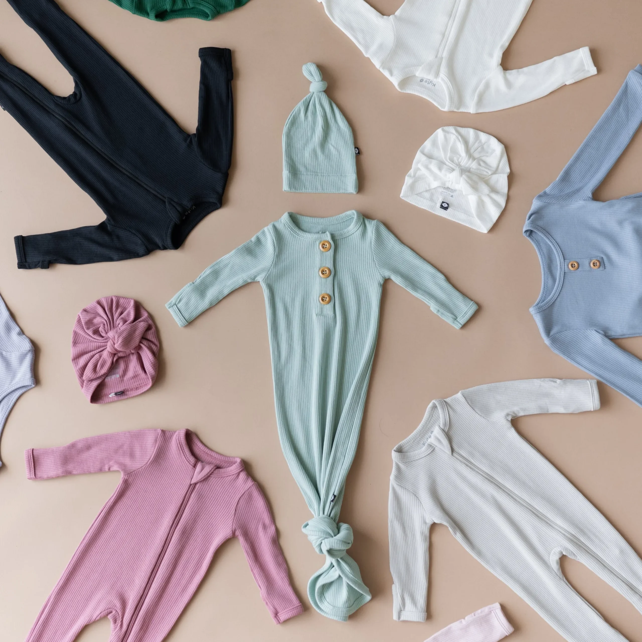 Outlet Kyte Baby Ribbed Zipper Romper in Oat