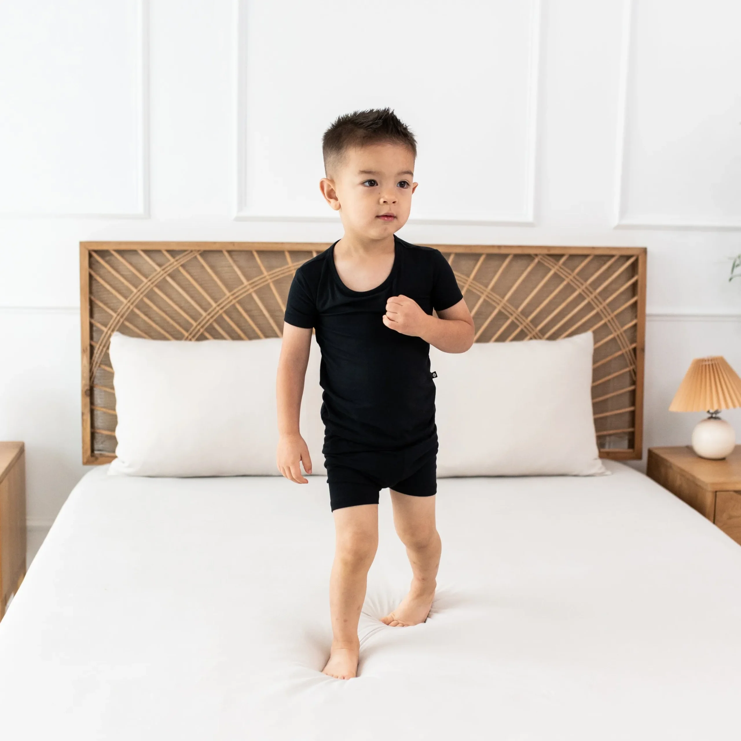 Hot Kyte Baby Short Sleeve Pajamas in Midnight