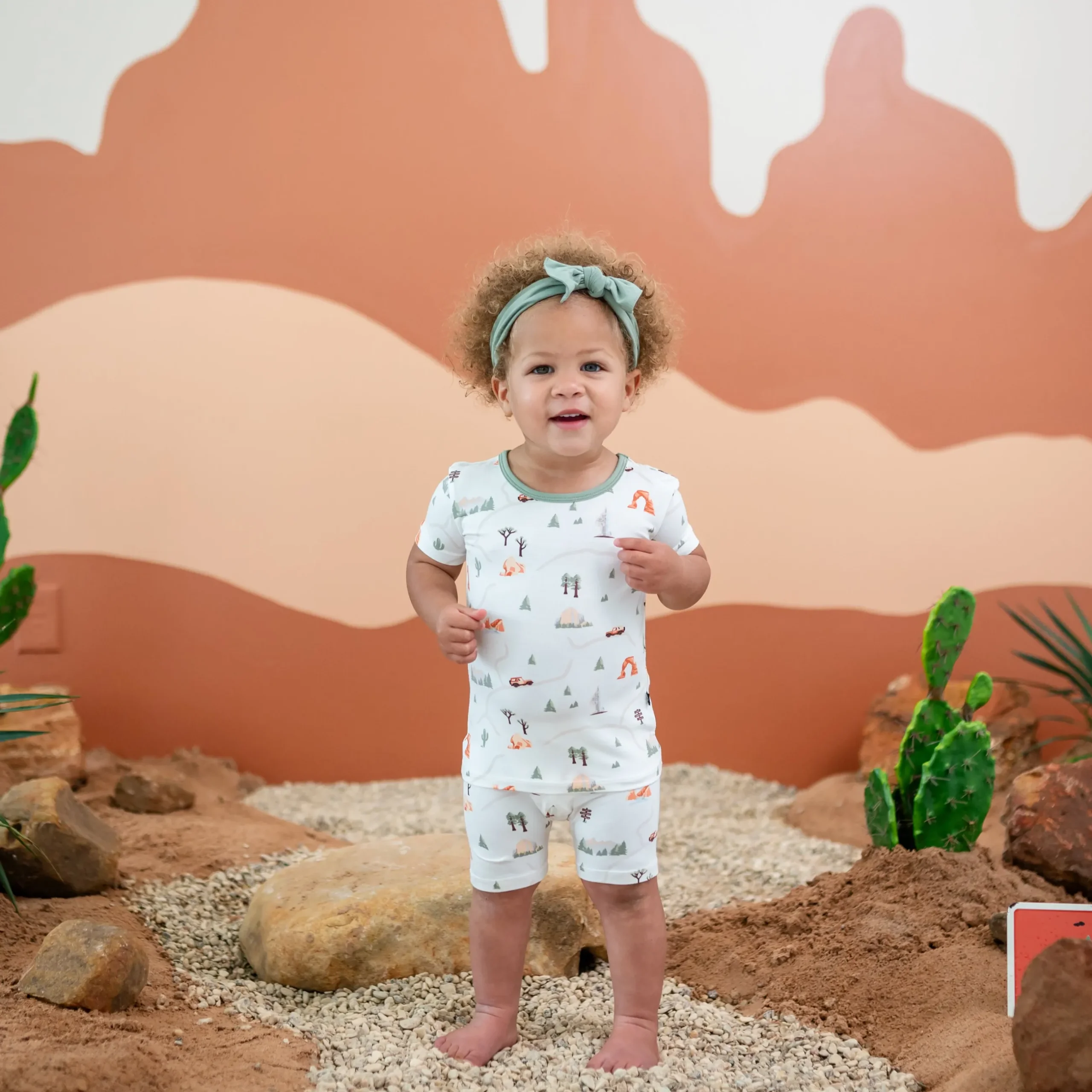 Kyte Baby Short Sleeve Pajamas in Road Trip