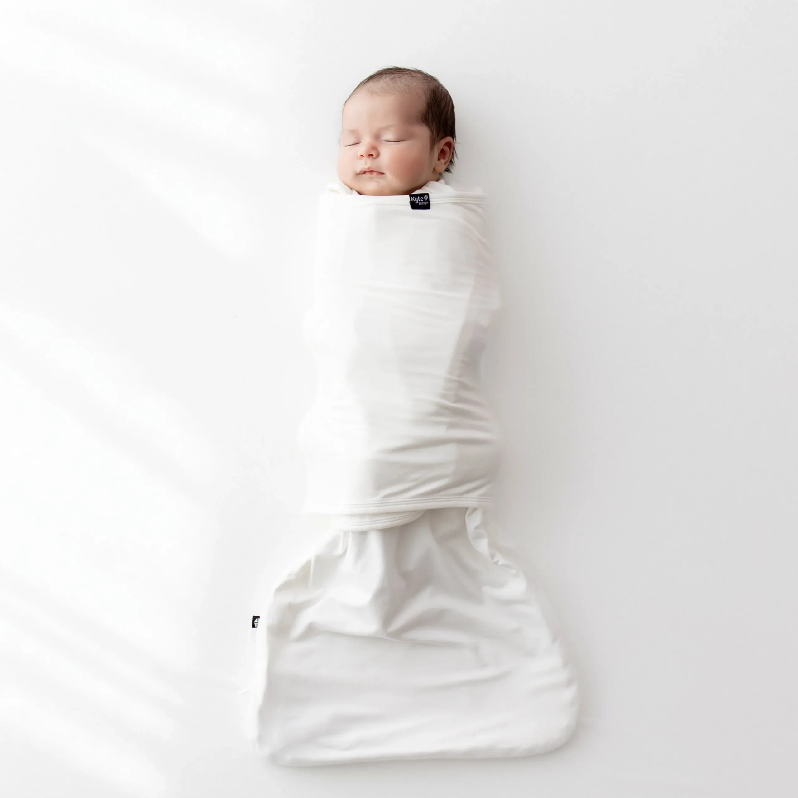 Discount Kyte Baby Sleep Bag Swaddler in 0.5 Cloud