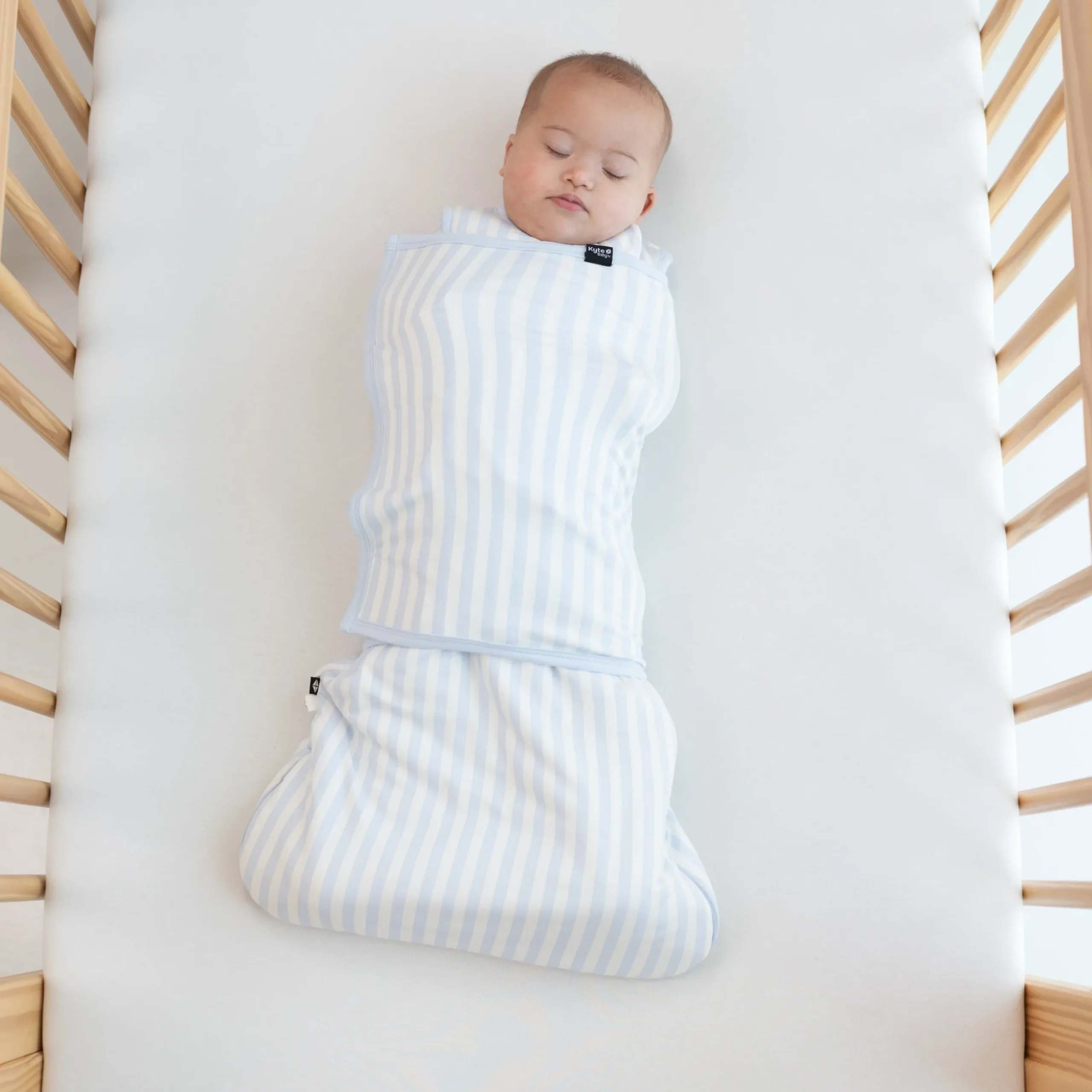 Kyte Baby Sleep Bag Swaddler in Small Mist Stripe 1.0