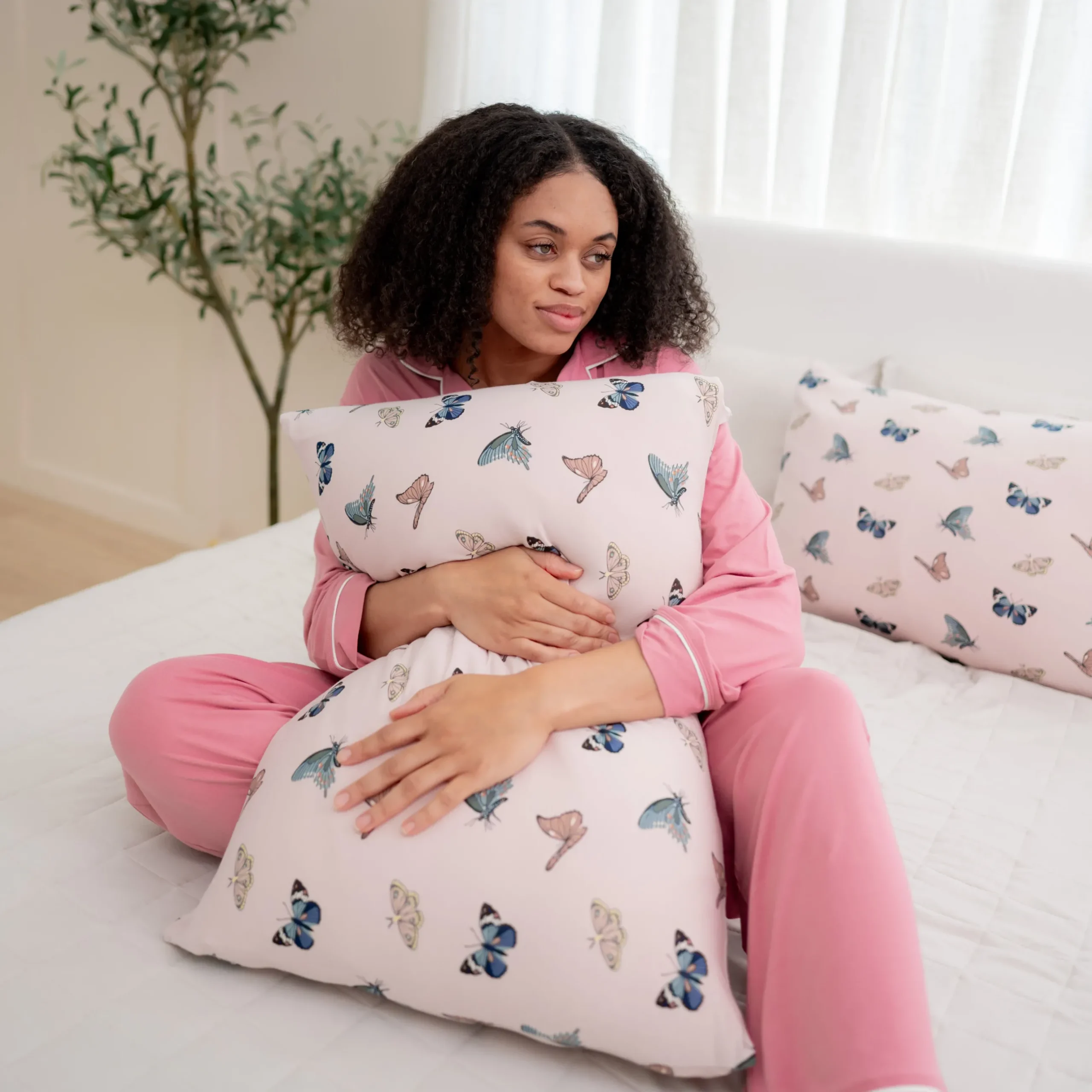 Outlet Kyte Baby Standard Pillowcase in Blush Butterfly
