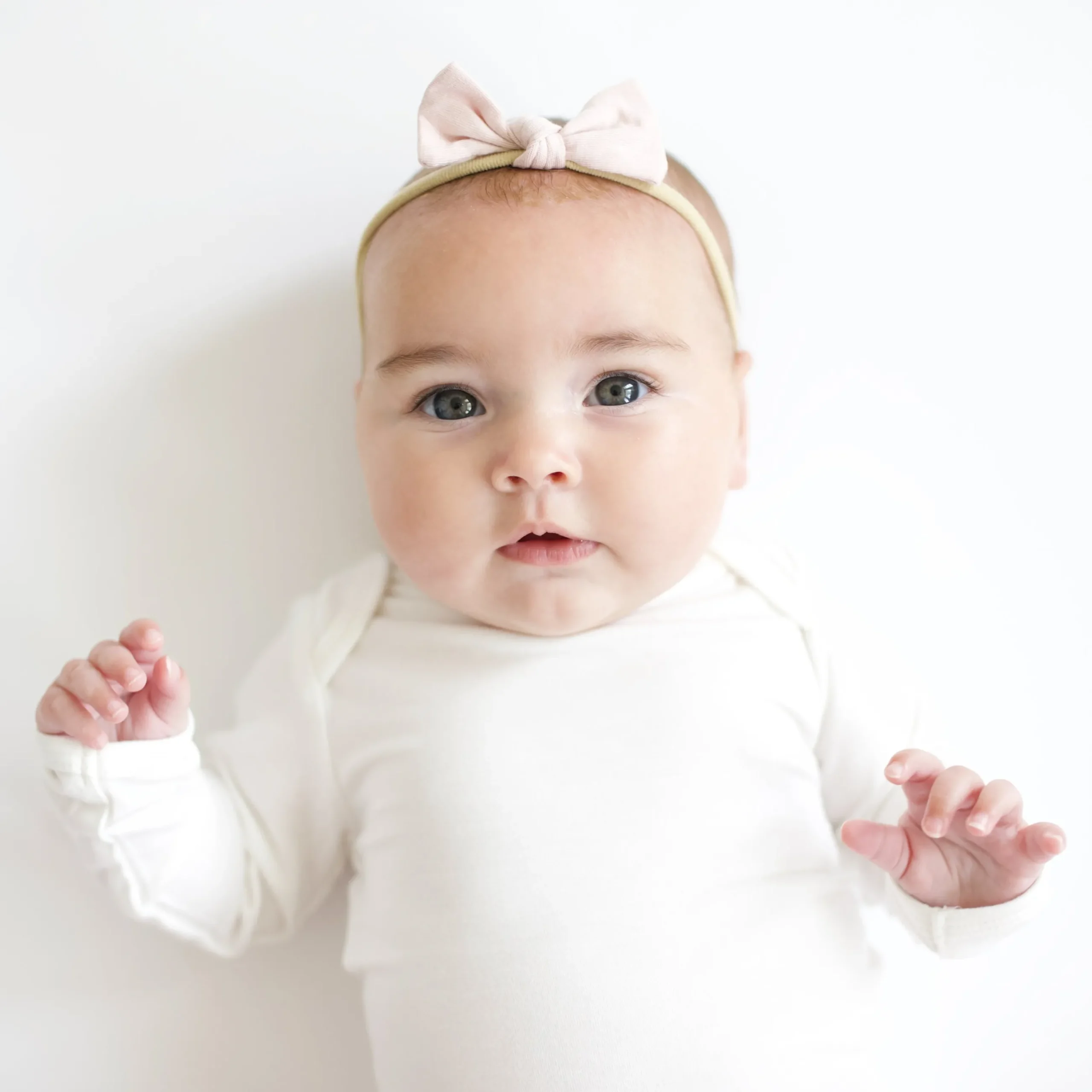 Kyte Baby Tiny Nylon Bow in Blush