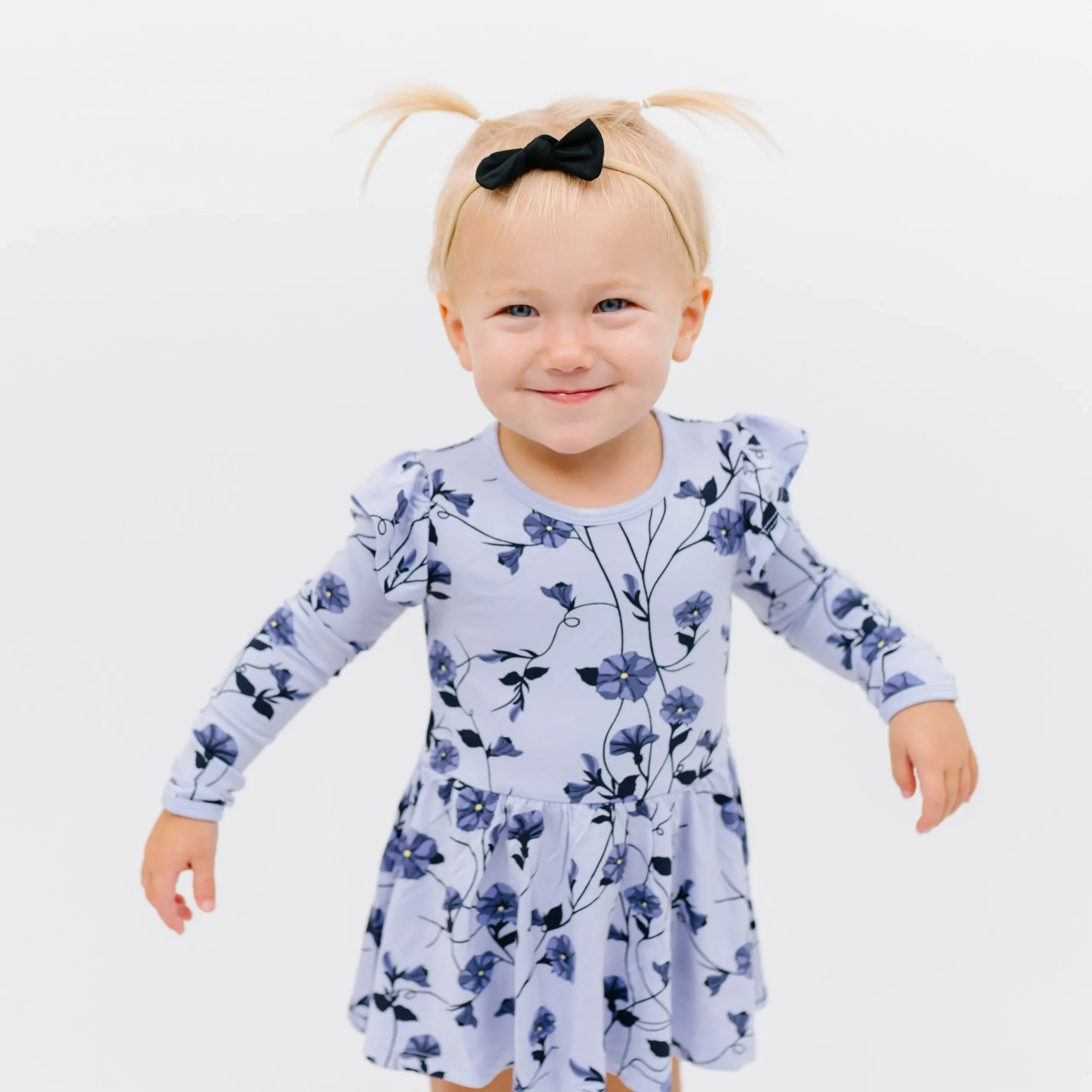 Hot Kyte Baby Tiny Nylon Bow in Midnight