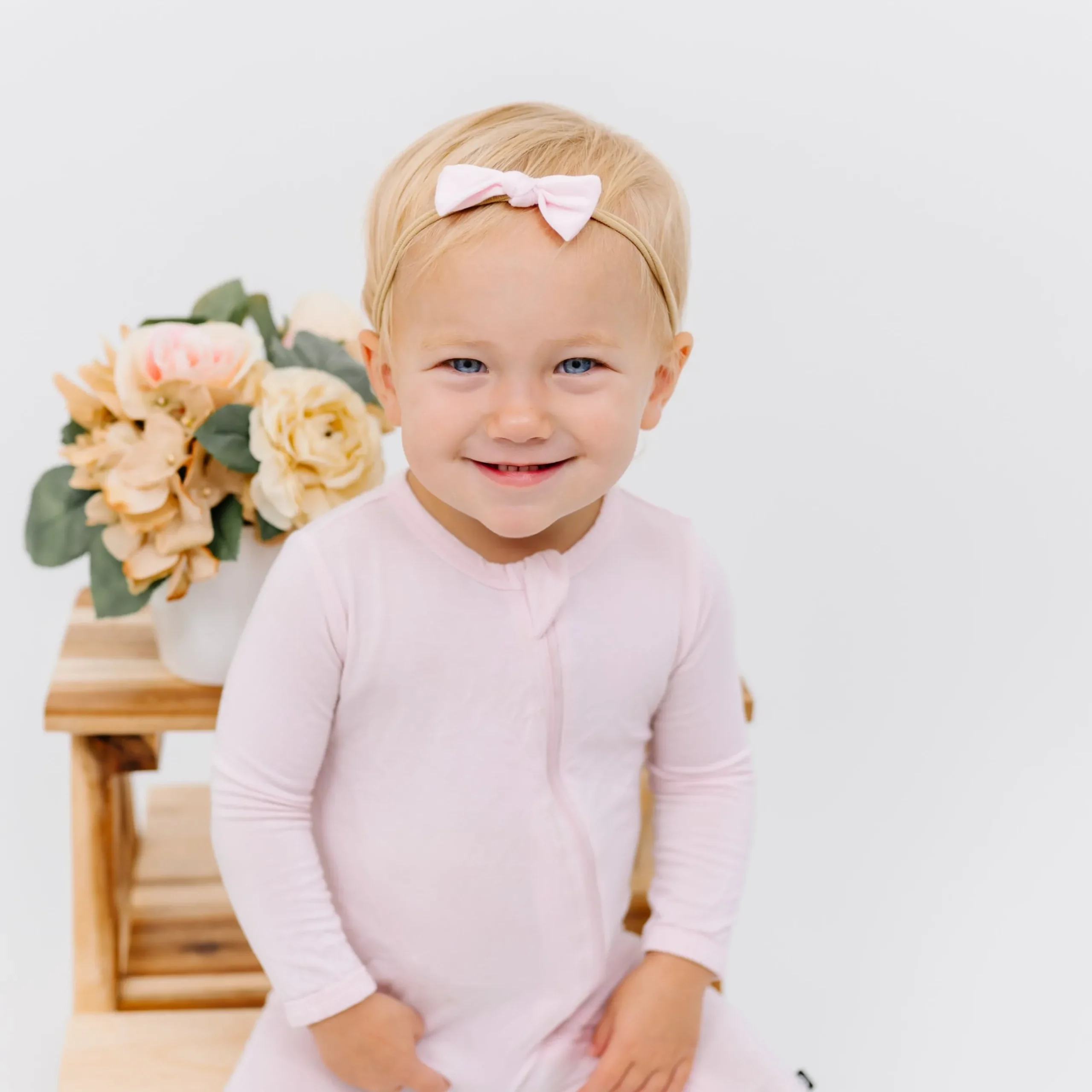 Hot Kyte Baby Tiny Nylon Bow in Sakura