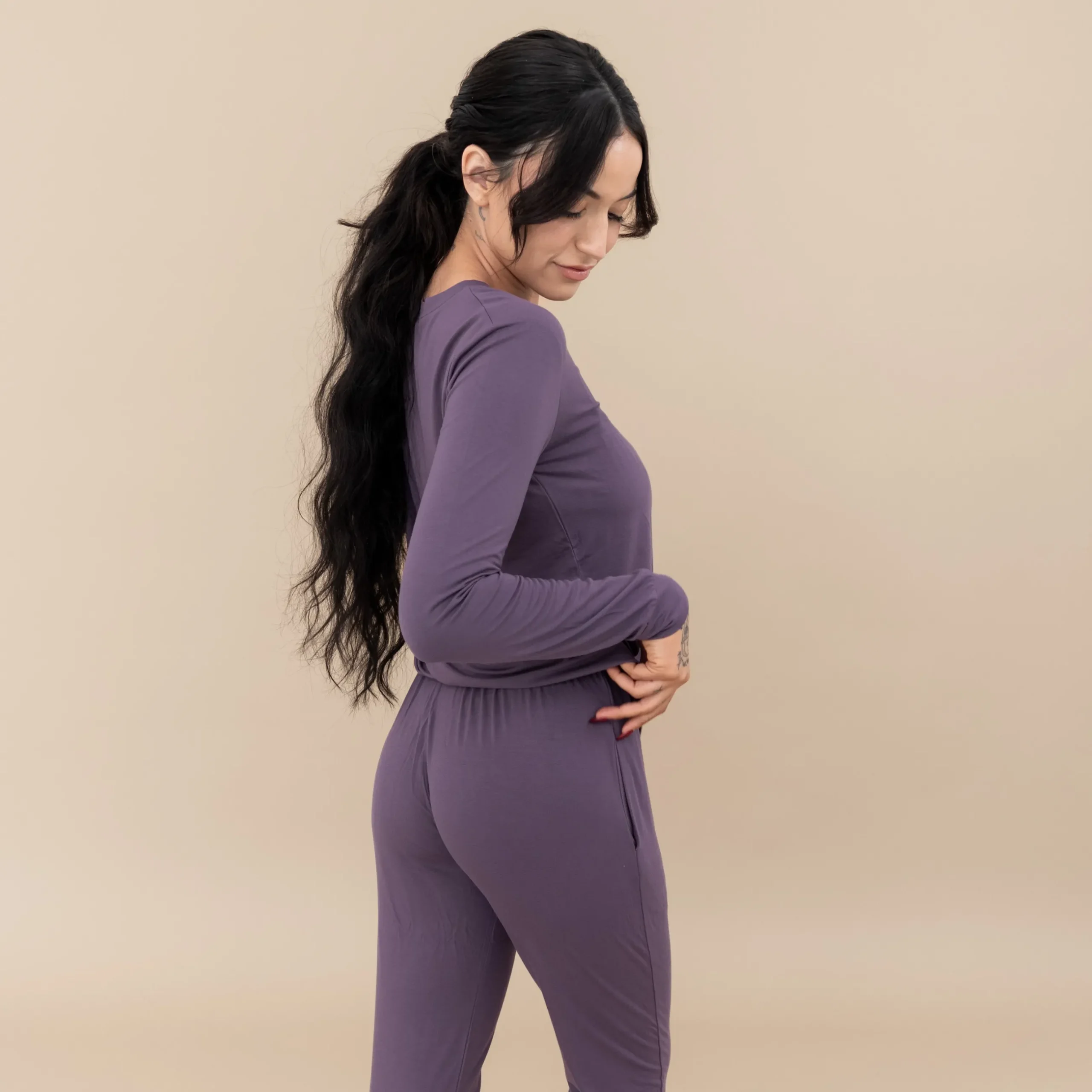 Hot Kyte Baby Women's Jogger Pajama Set in Currant