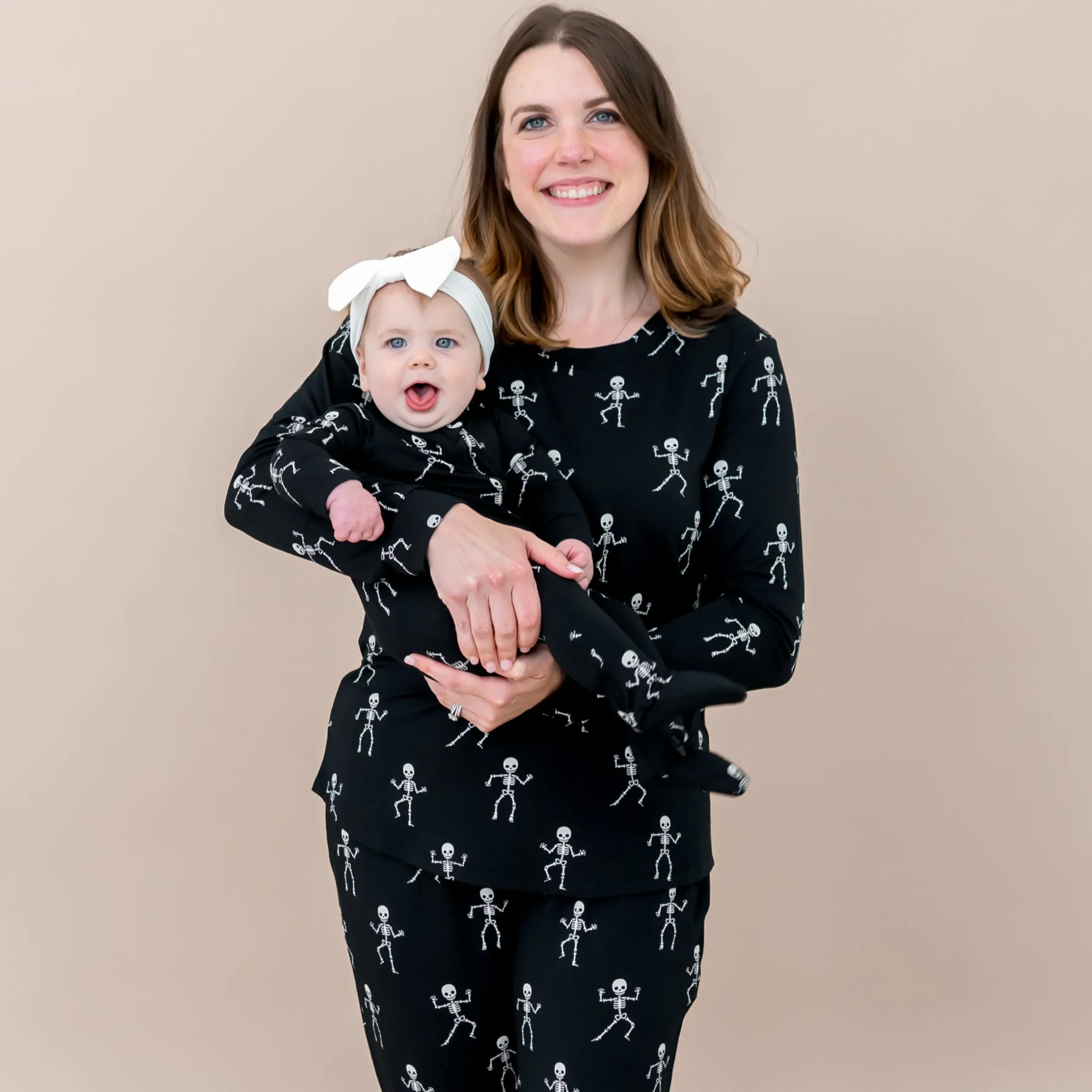 Clearance Kyte Baby Women's Jogger Pajama Set in Skeleton