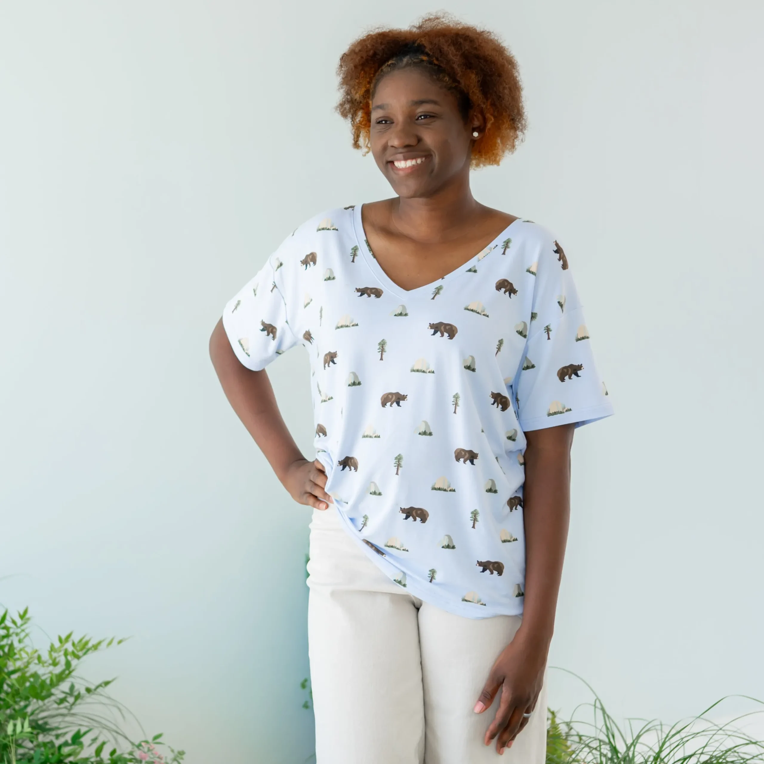 Sale Kyte Baby Women's Relaxed Fit V-Neck in Yosemite