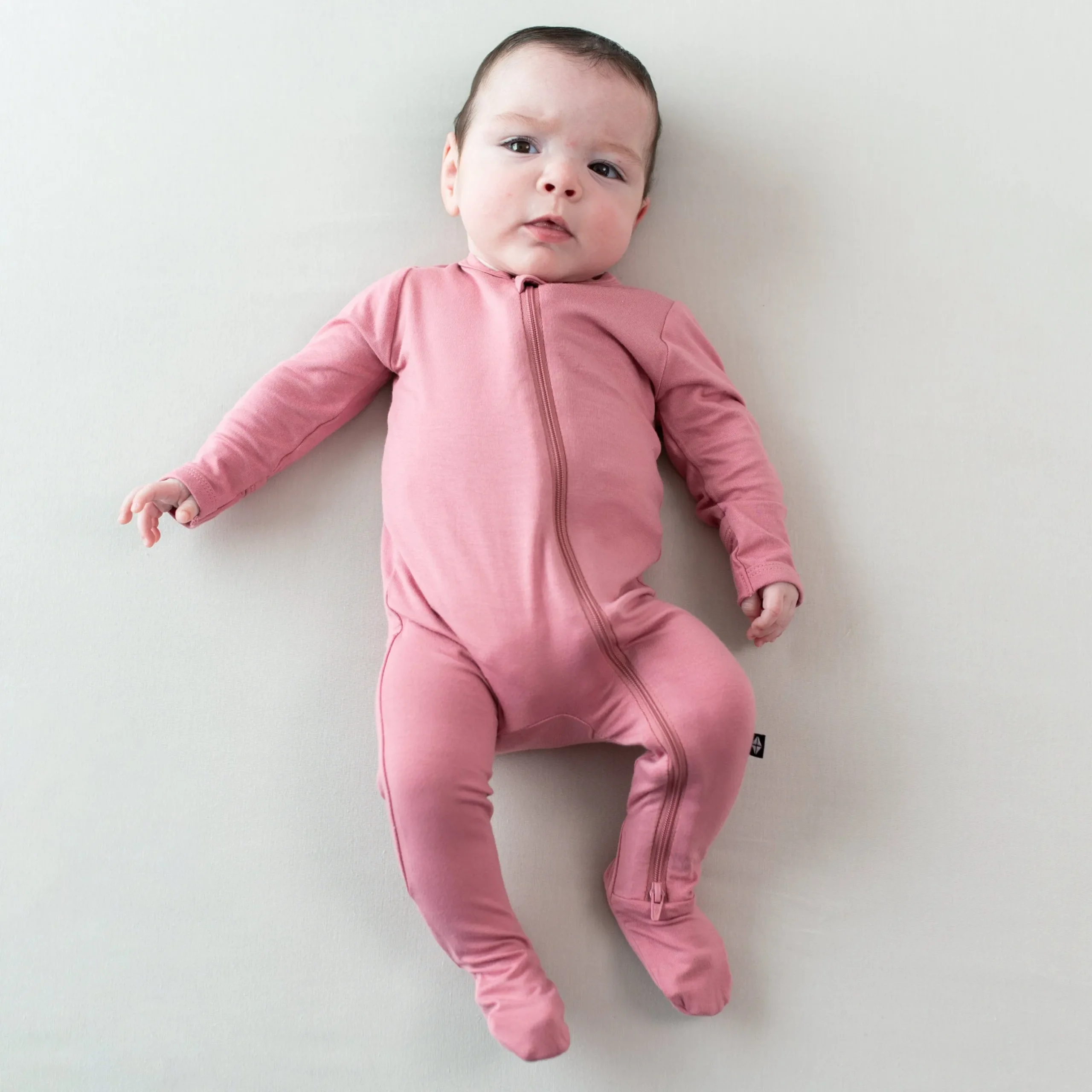 Hot Kyte Baby Zippered Footie in Apple Blossom