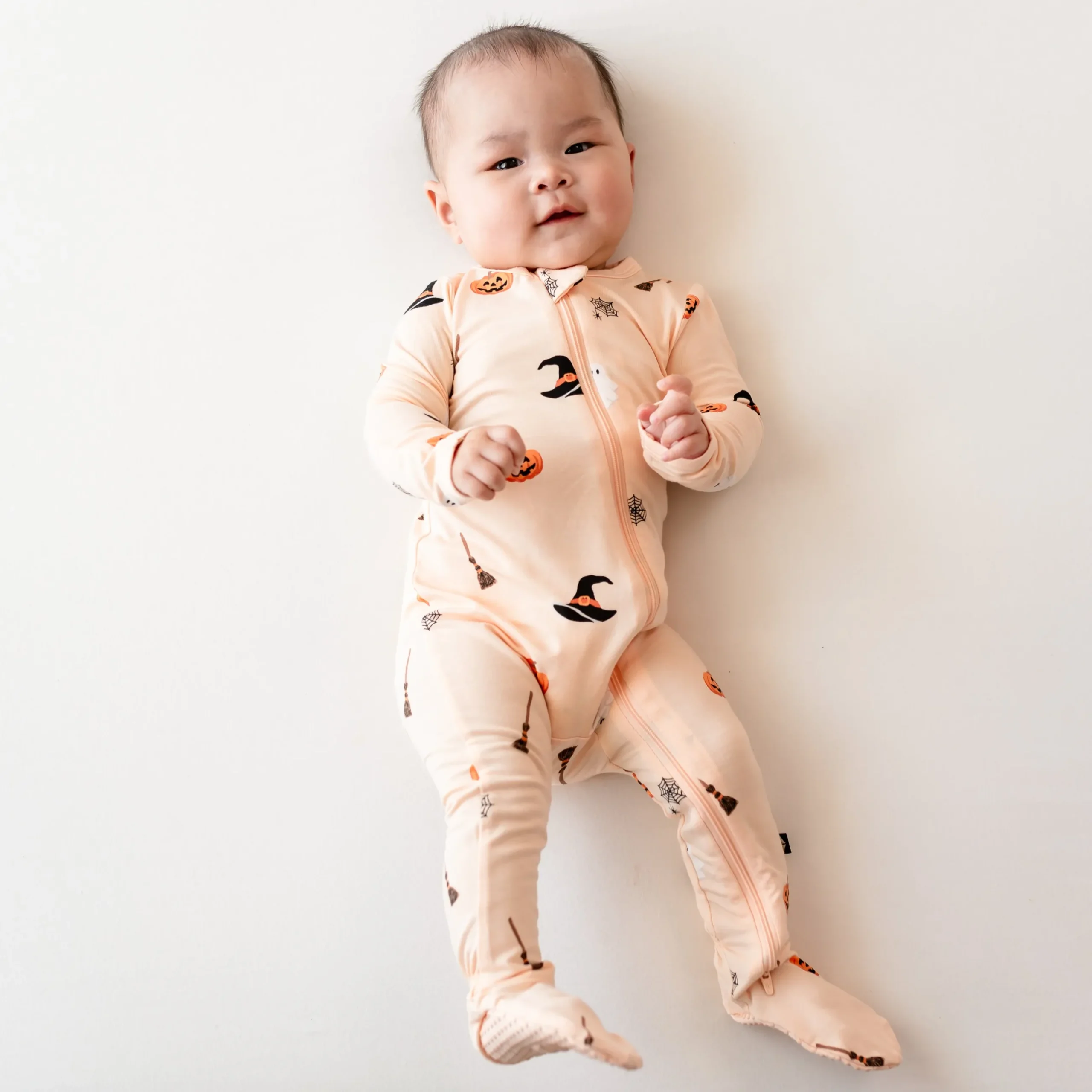 Clearance Kyte Baby Zippered Footie in Bewitched
