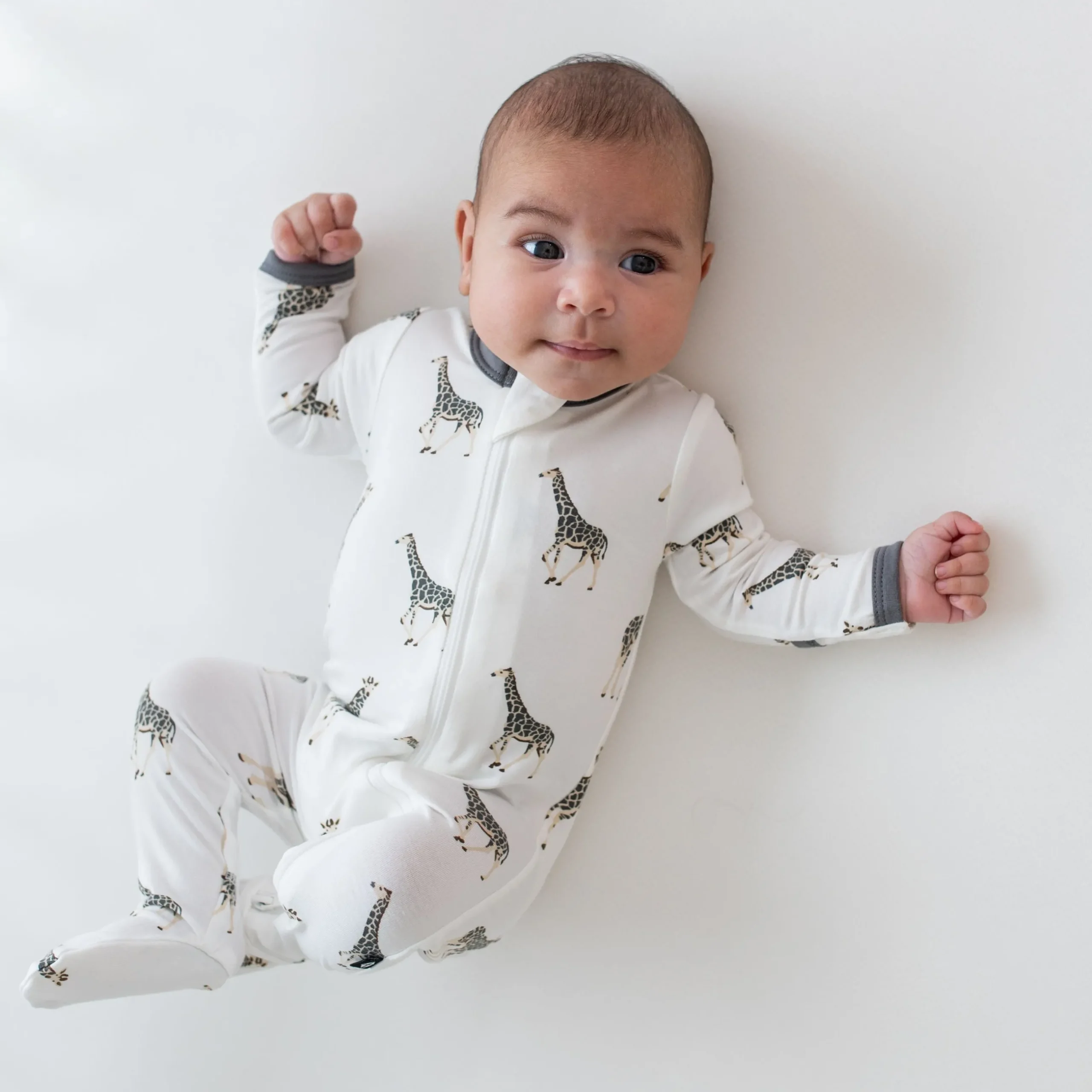 Clearance Kyte Baby Zippered Footie in Giraffe