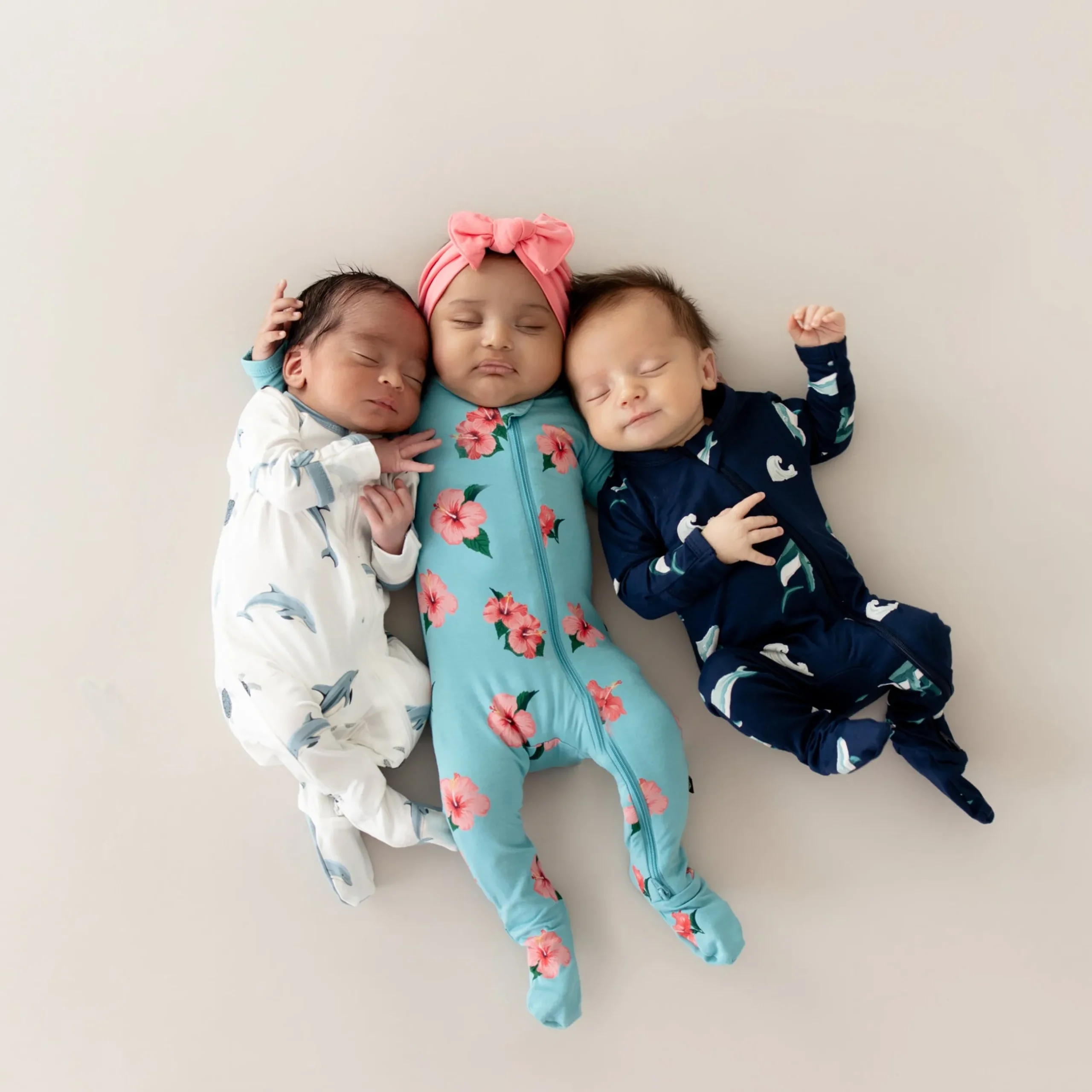 Best Kyte Baby Zippered Footie in Hibiscus