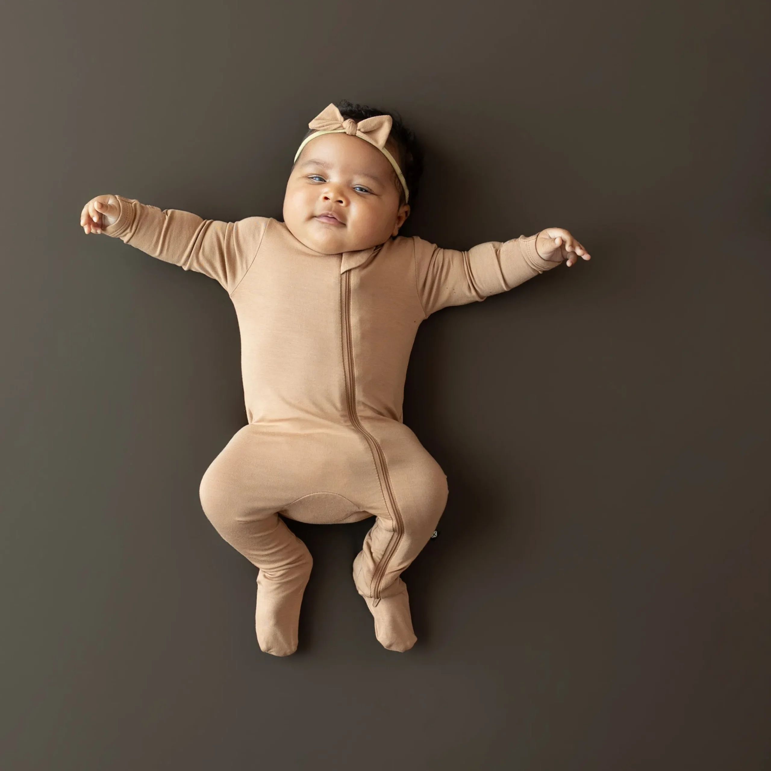 Kyte Baby Zippered Footie in Latte