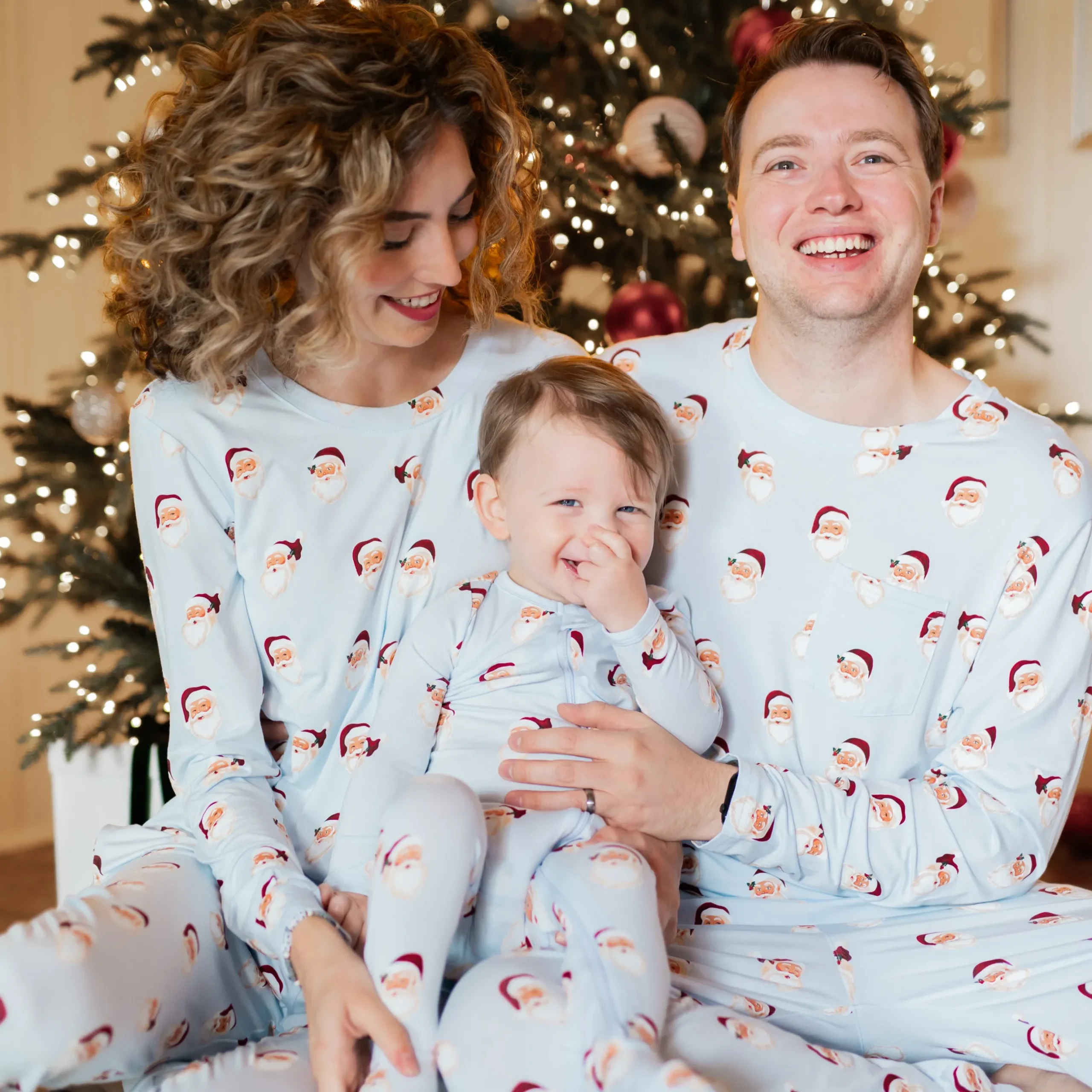 Discount Kyte Baby Zippered Footie in Vintage Santa